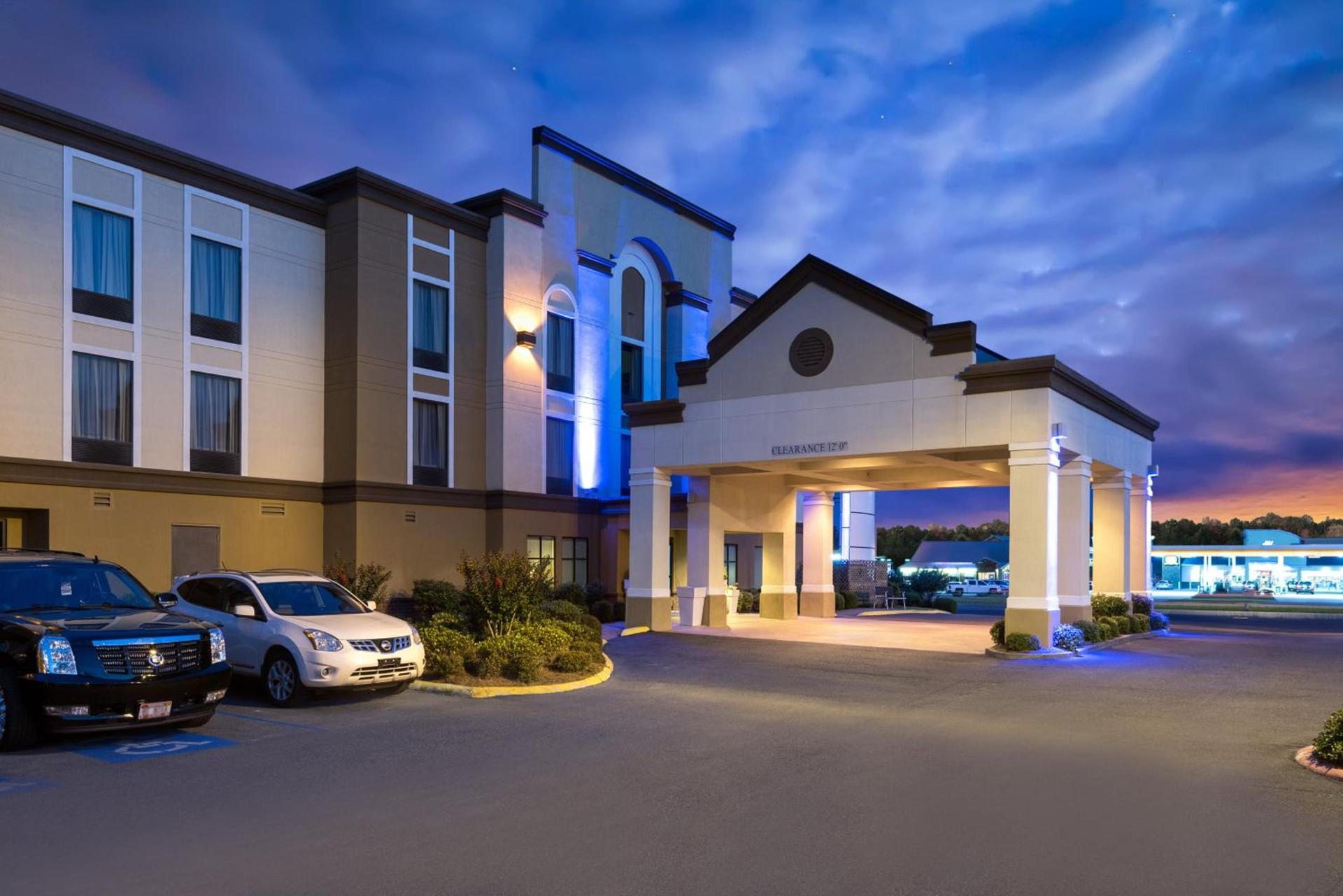 Holiday Inn Express & Suites - Grenada by IHG photo 4