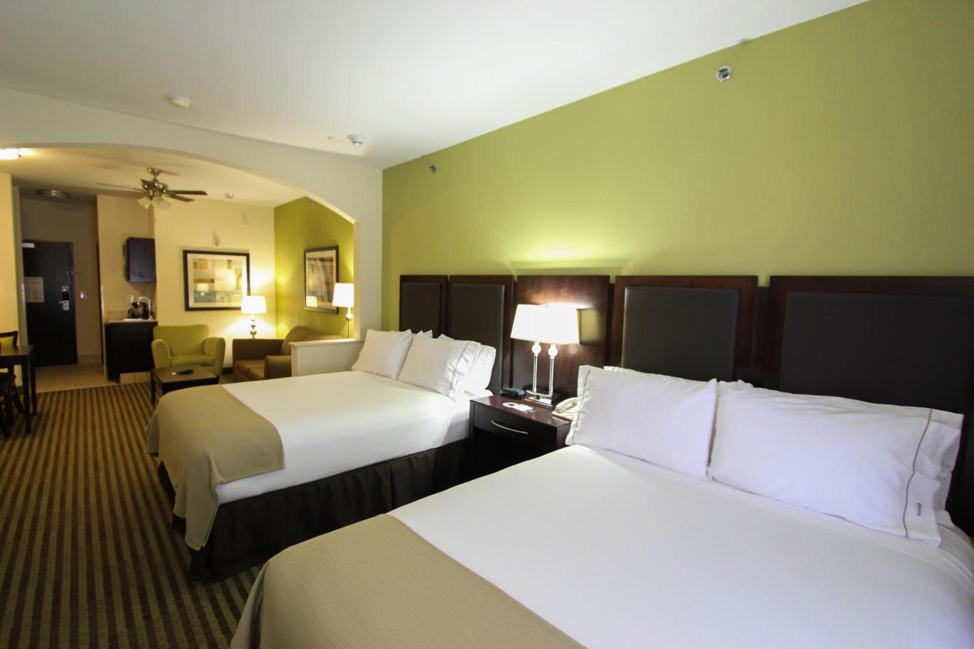 La Quinta Inn & Suites Nacogdoches photo 3