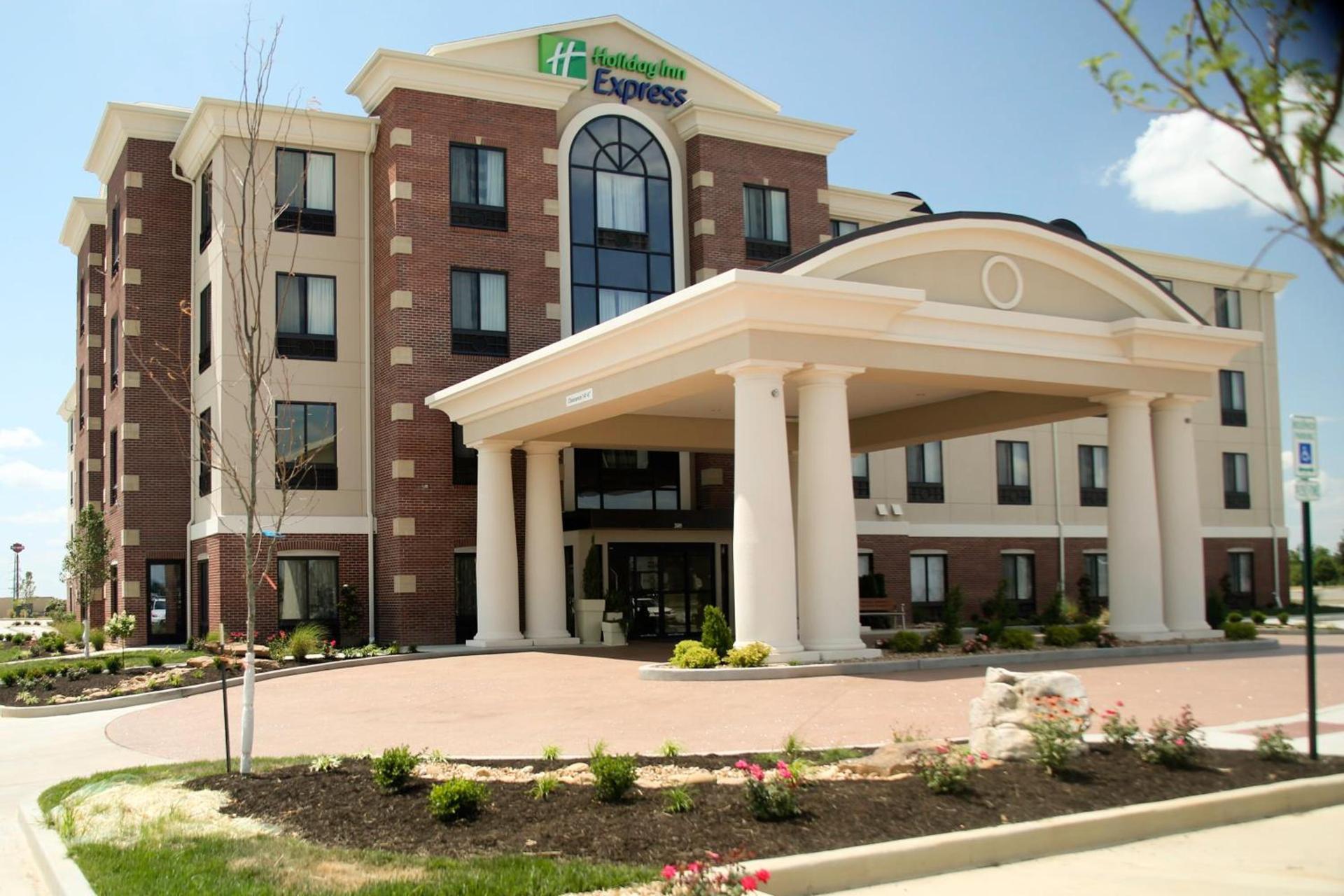 Holiday Inn Express & Suites Marion Northeast by IHG photo 15