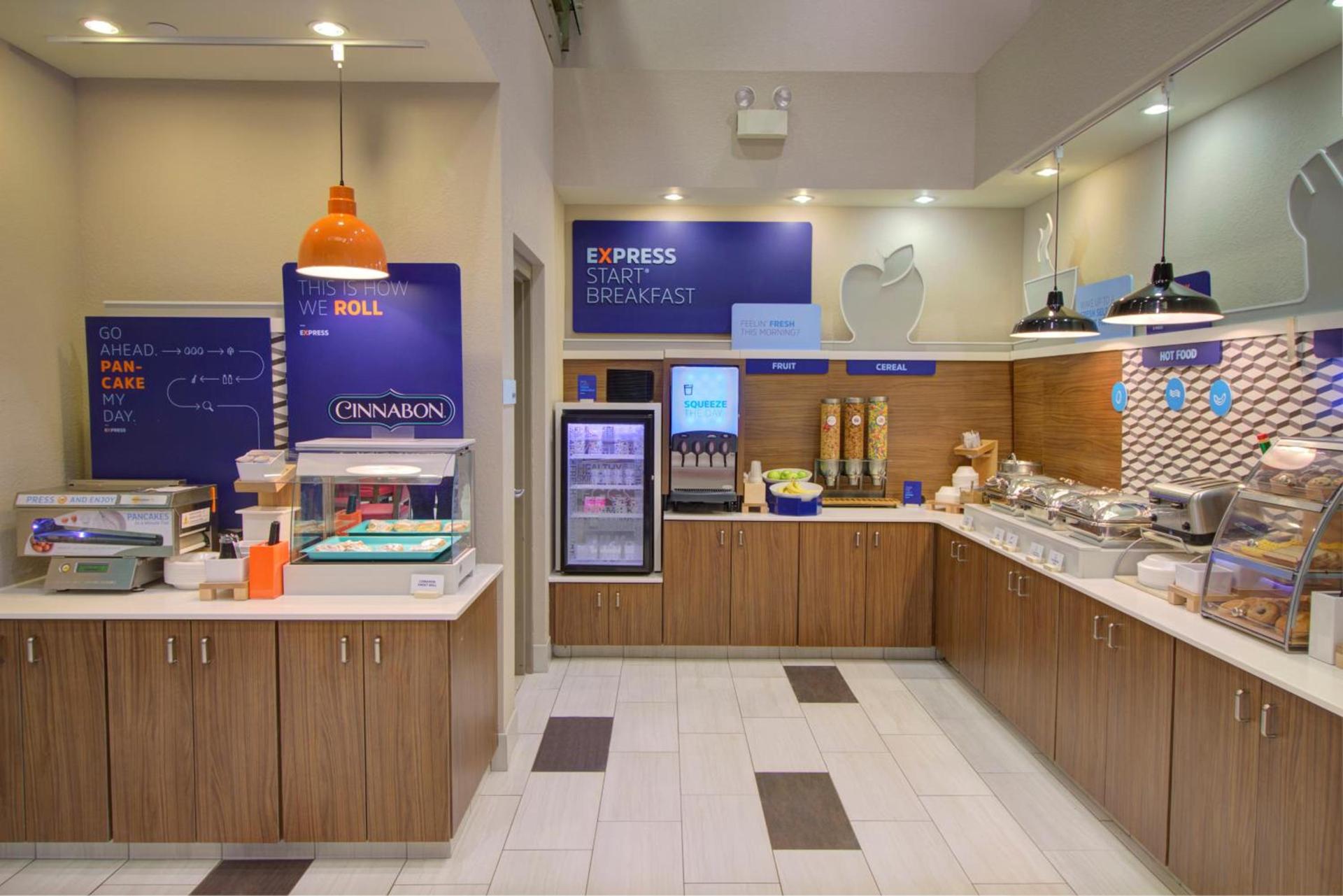 Holiday Inn Express Hotel & Suites Mankato East by IHG photo 36