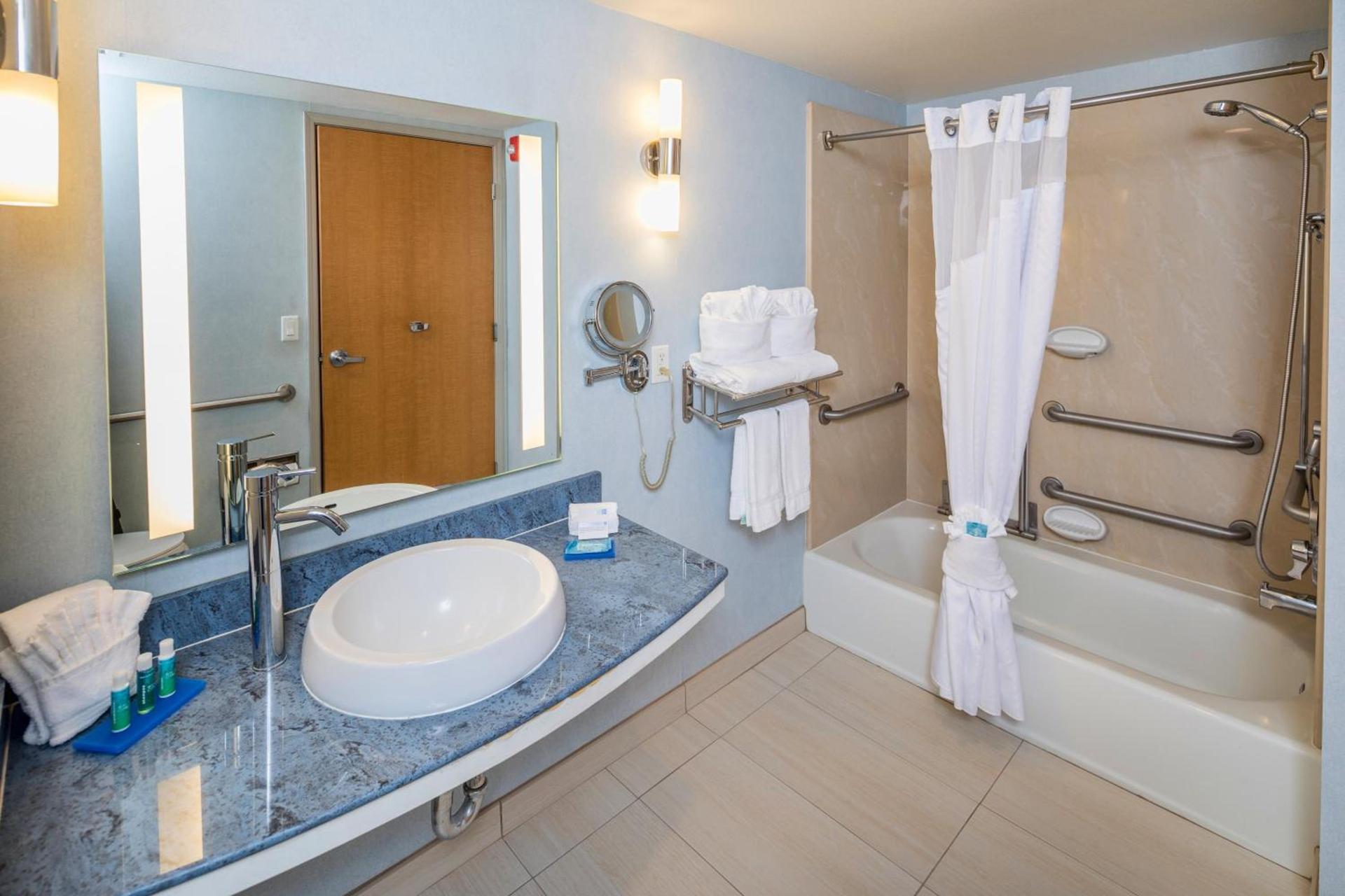 Holiday Inn Express Hotel & Suites Modesto-Salida by IHG photo 24