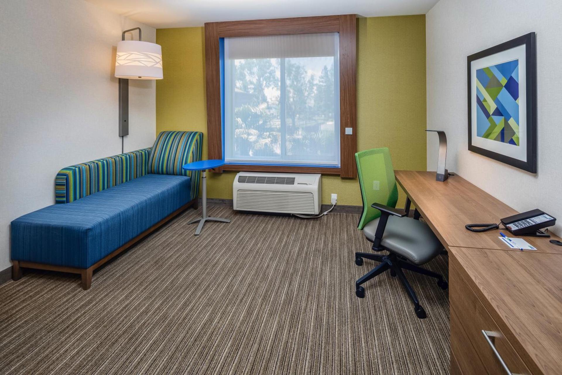 Holiday Inn Express Hotel & Suites Modesto-Salida by IHG photo 46