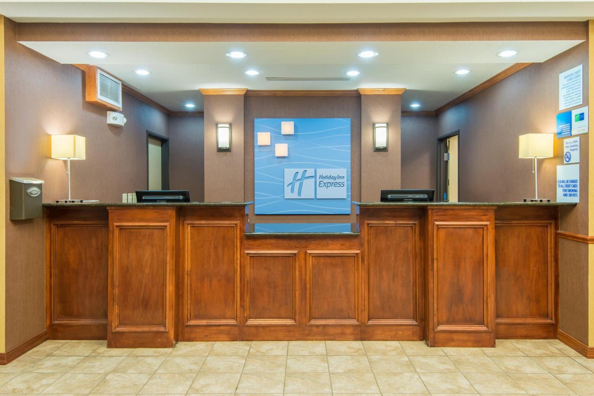 Holiday Inn Express Hotel & Suites El Dorado by IHG photo 5