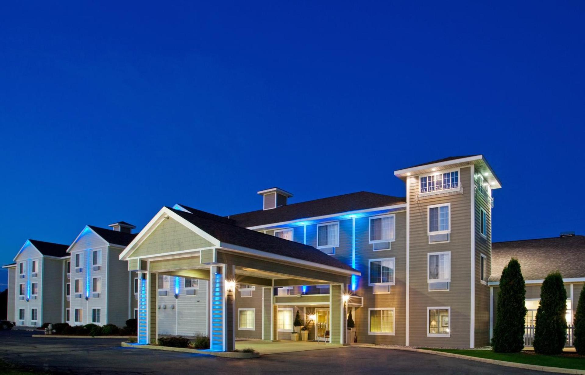 Holiday Inn Express & Suites New Buffalo, MI by IHG — hotel in New Buffalo