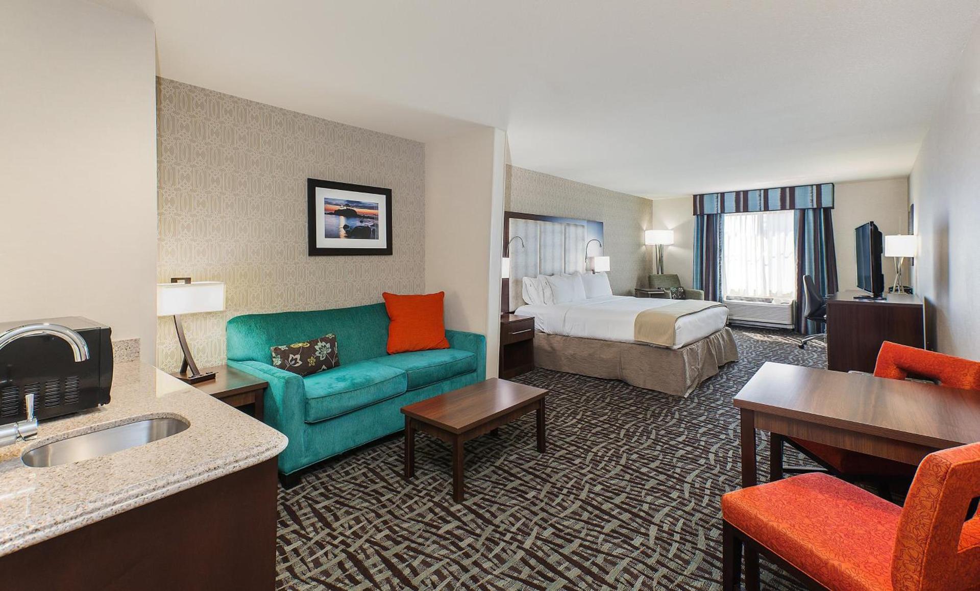 Holiday Inn Express & Suites Eureka by IHG photo 38
