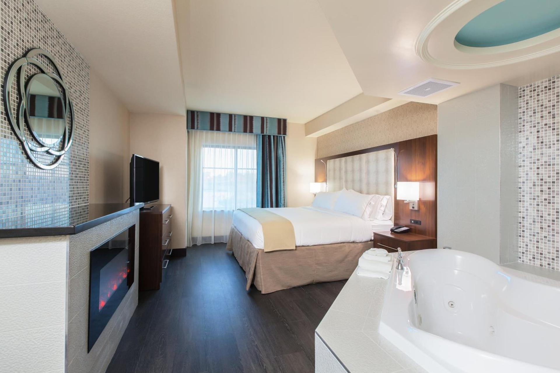Holiday Inn Express & Suites Eureka by IHG photo 37