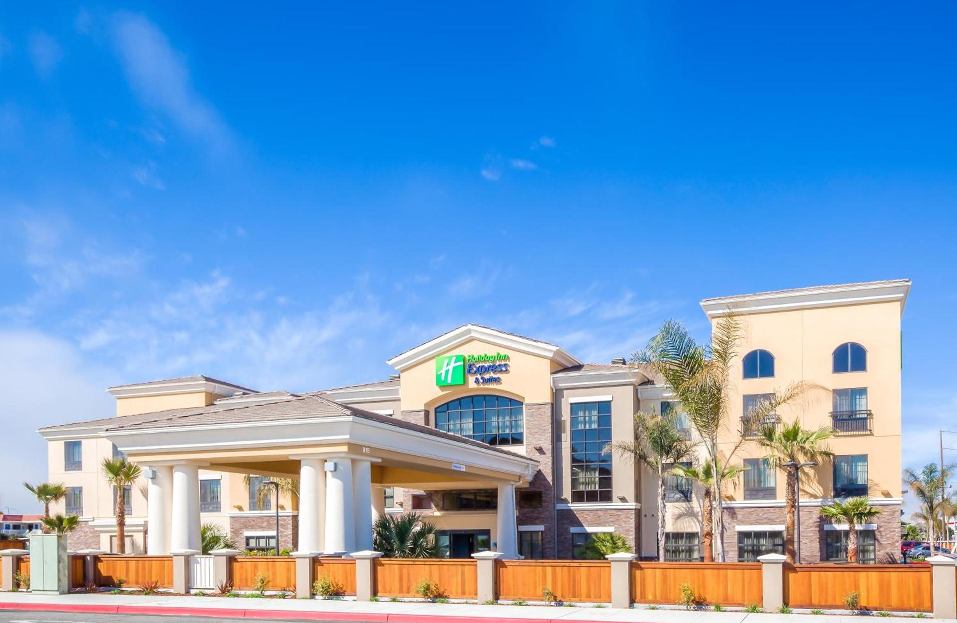 Holiday Inn Express & Suites Eureka by IHG photo 26