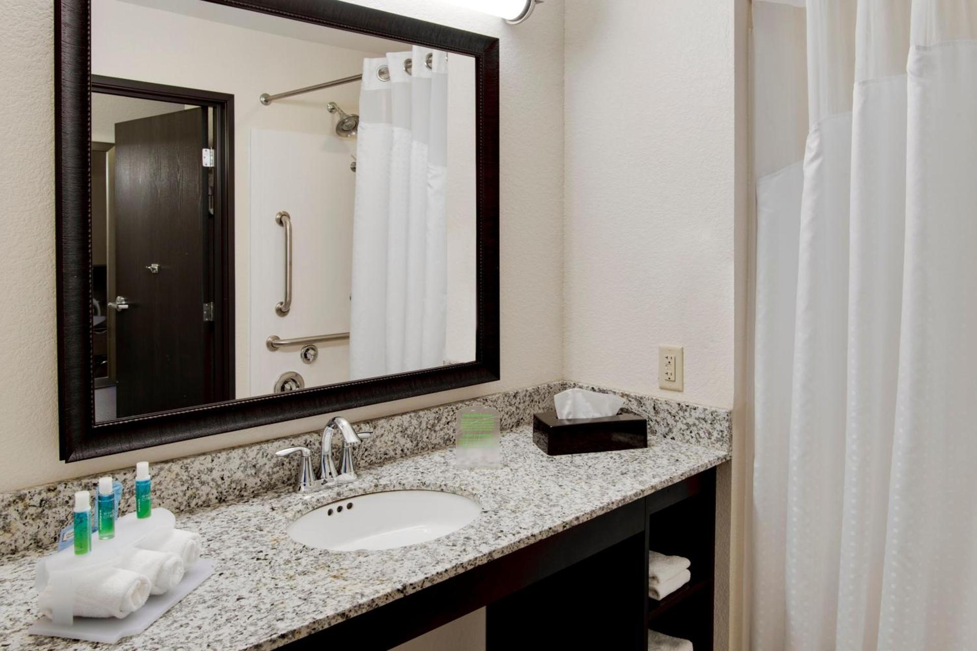 Holiday Inn Express & Suites Nevada by IHG photo 66