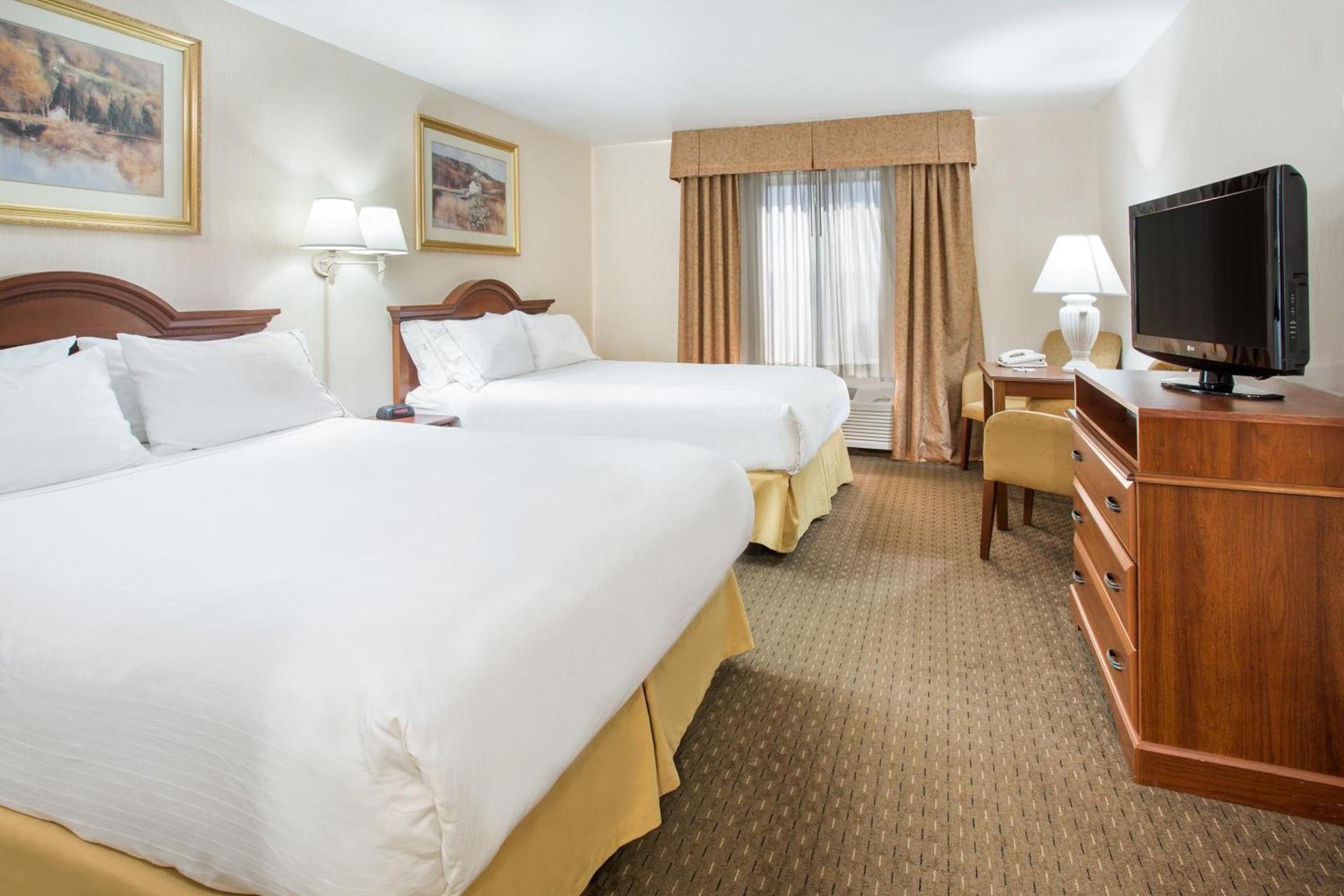 Holiday Inn Express Hotel & Suites Marion by IHG photo 22