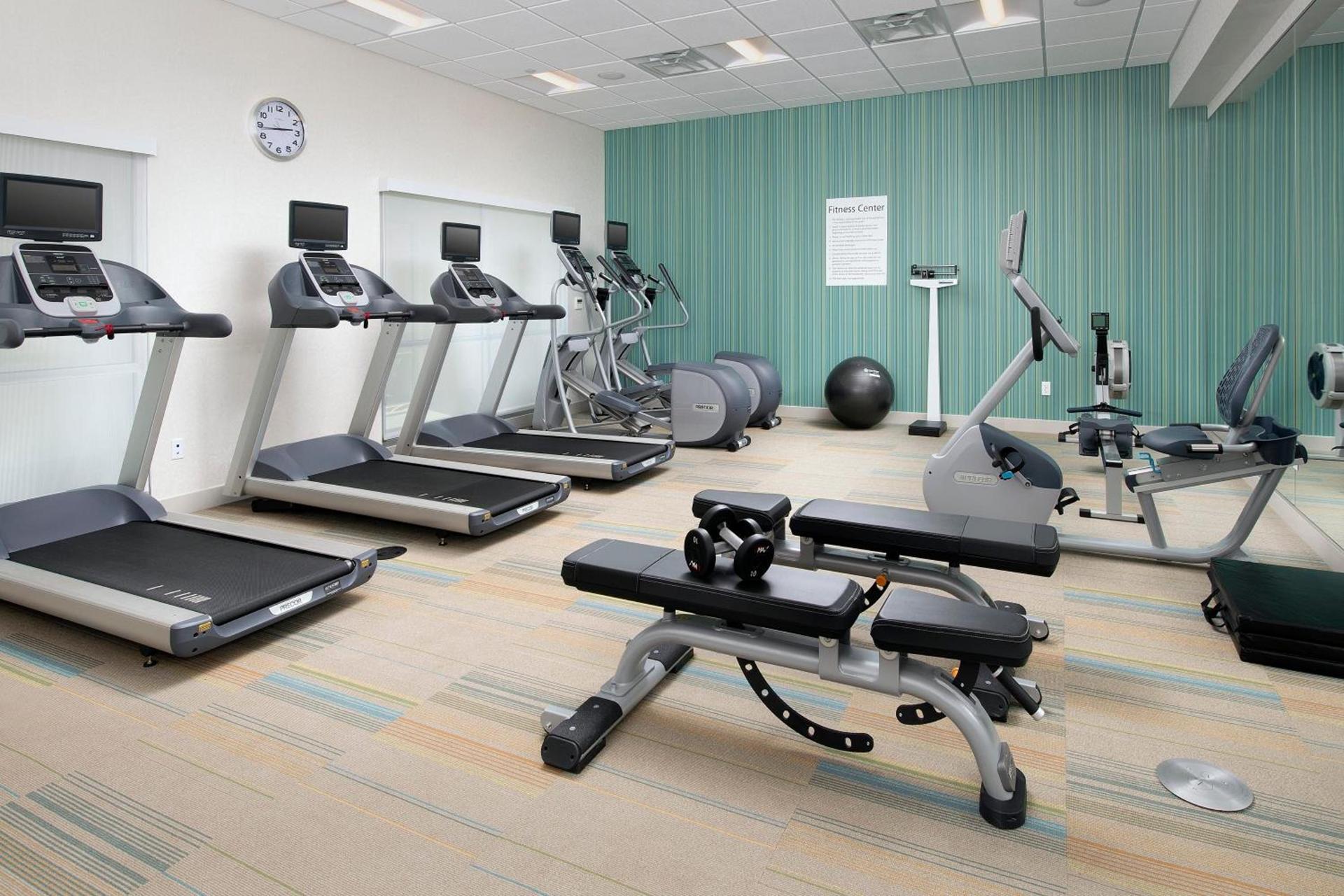 Holiday Inn Express & Suites - North Brunswick by IHG photo 6