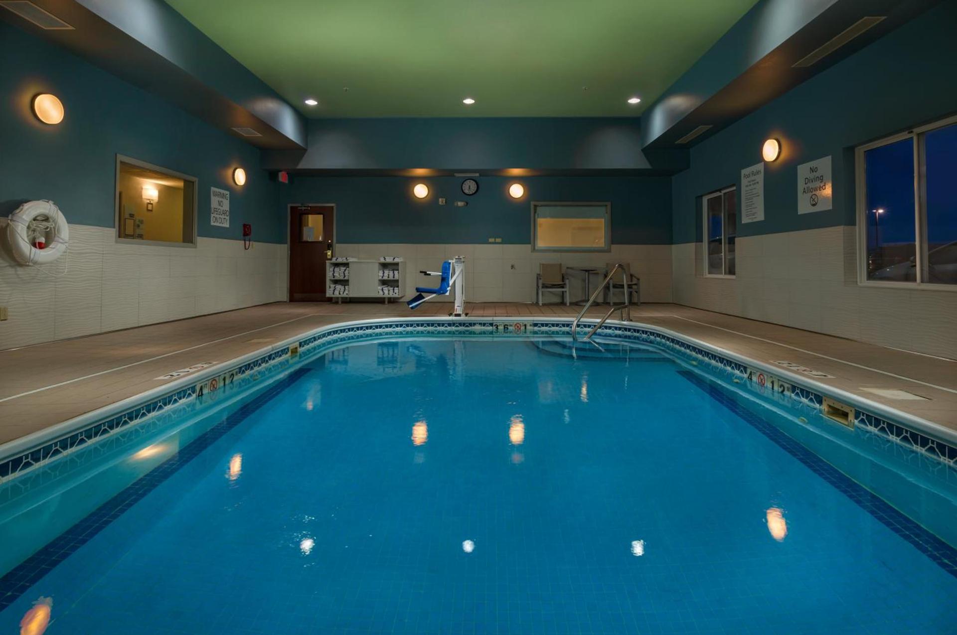 Holiday Inn Express Lawrence by IHG photo 31