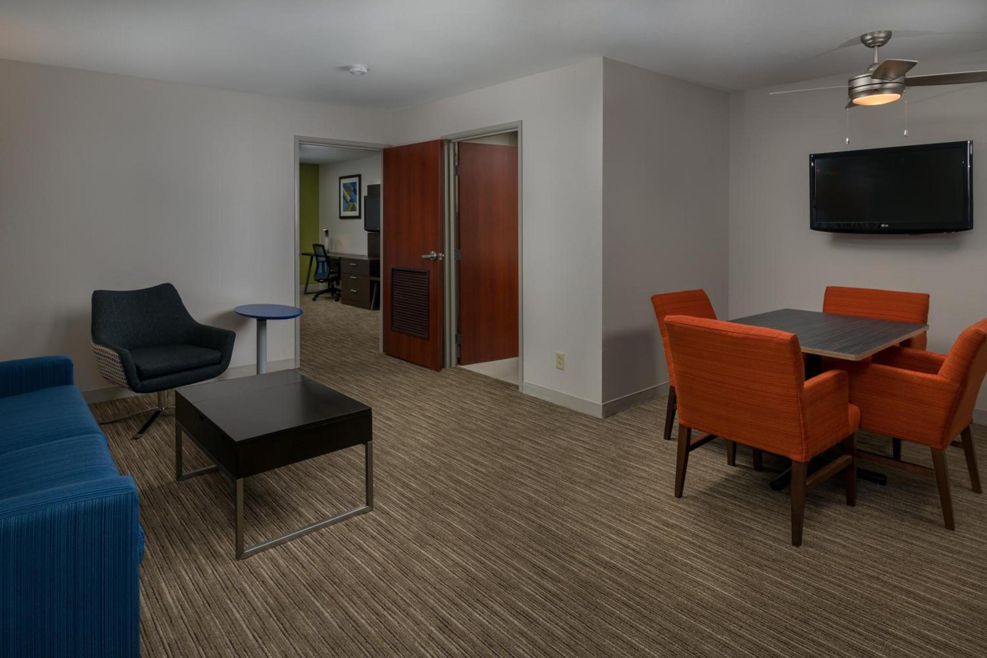 Holiday Inn Express Lawrence by IHG photo 15