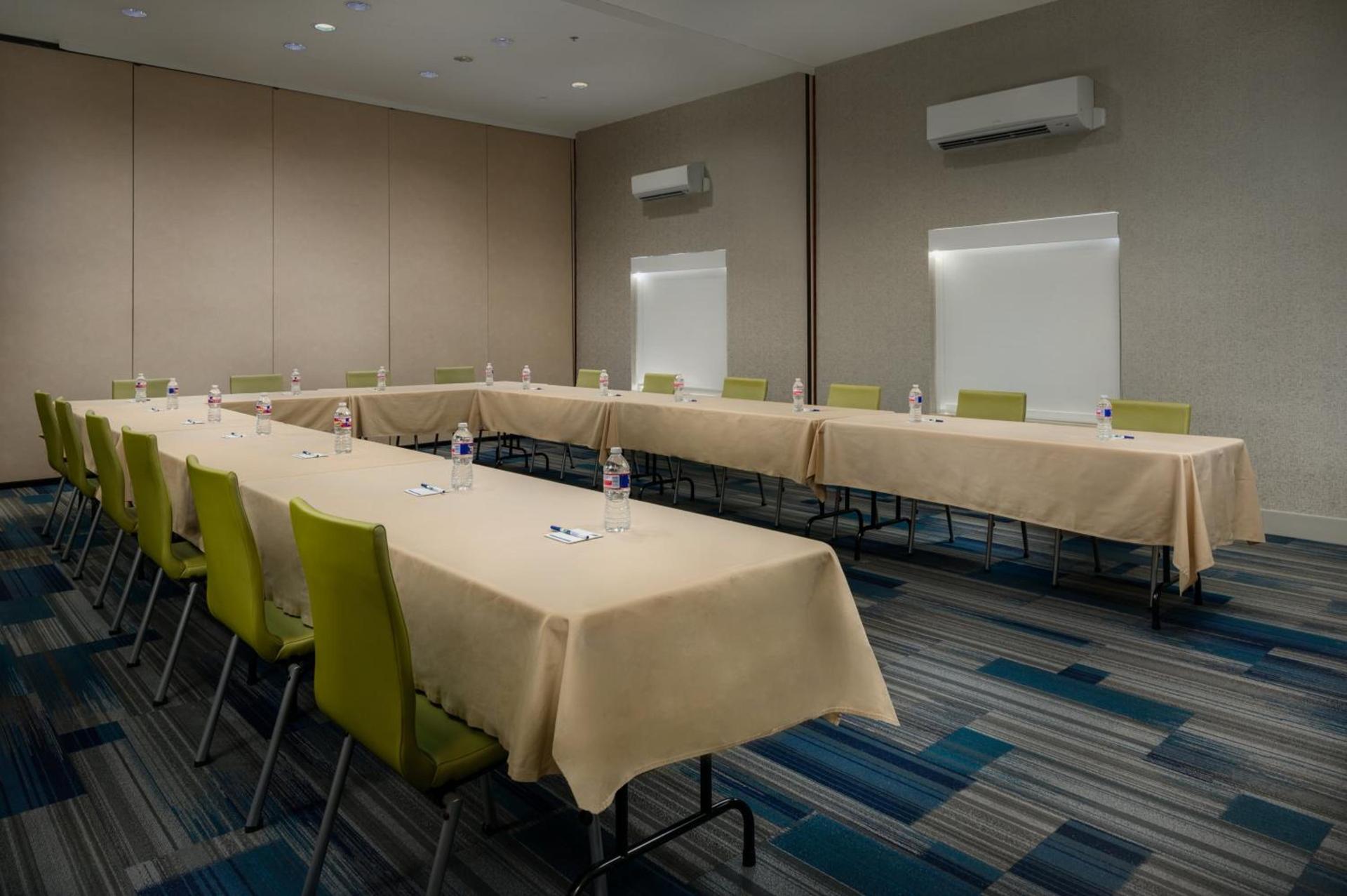 Holiday Inn Express Lawrence by IHG photo 32