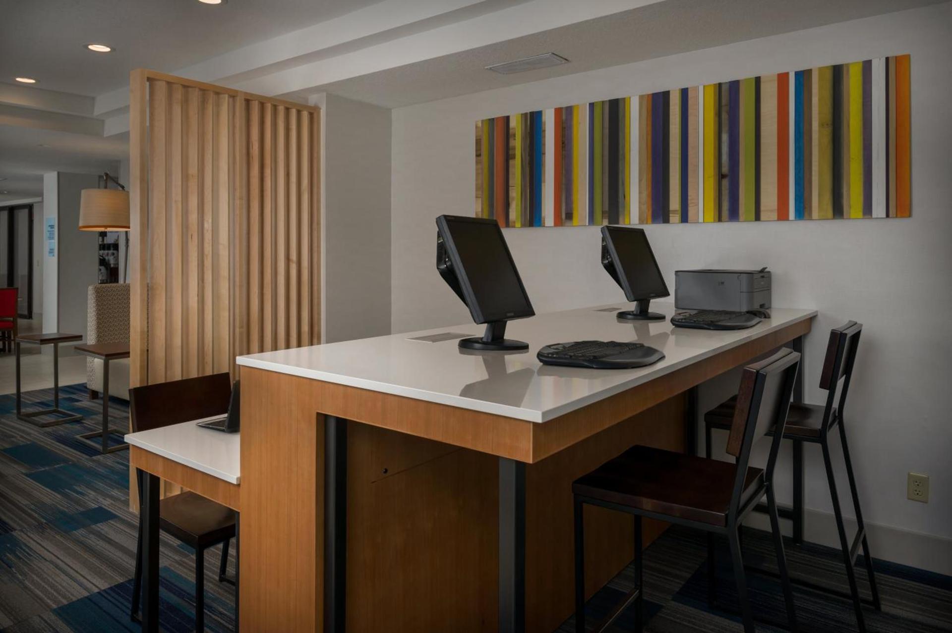 Holiday Inn Express Lawrence by IHG photo 9