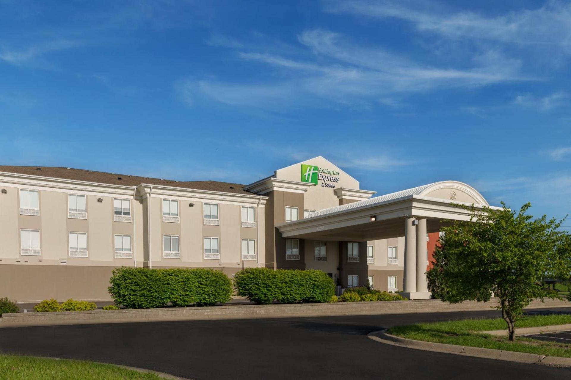 Holiday Inn Express Lawrence by IHG photo 10