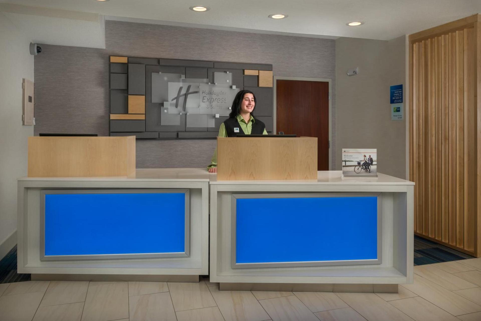 Holiday Inn Express Lawrence by IHG photo 11