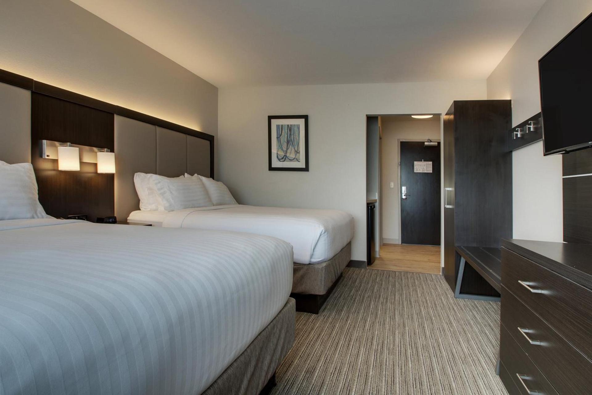 Holiday Inn Express & Suites - Mount Vernon by IHG photo 48