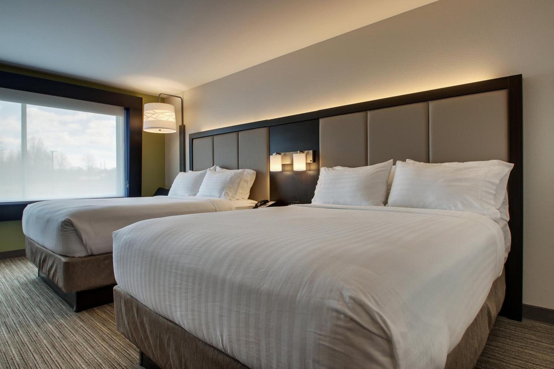 Holiday Inn Express & Suites - Mount Vernon by IHG photo 6