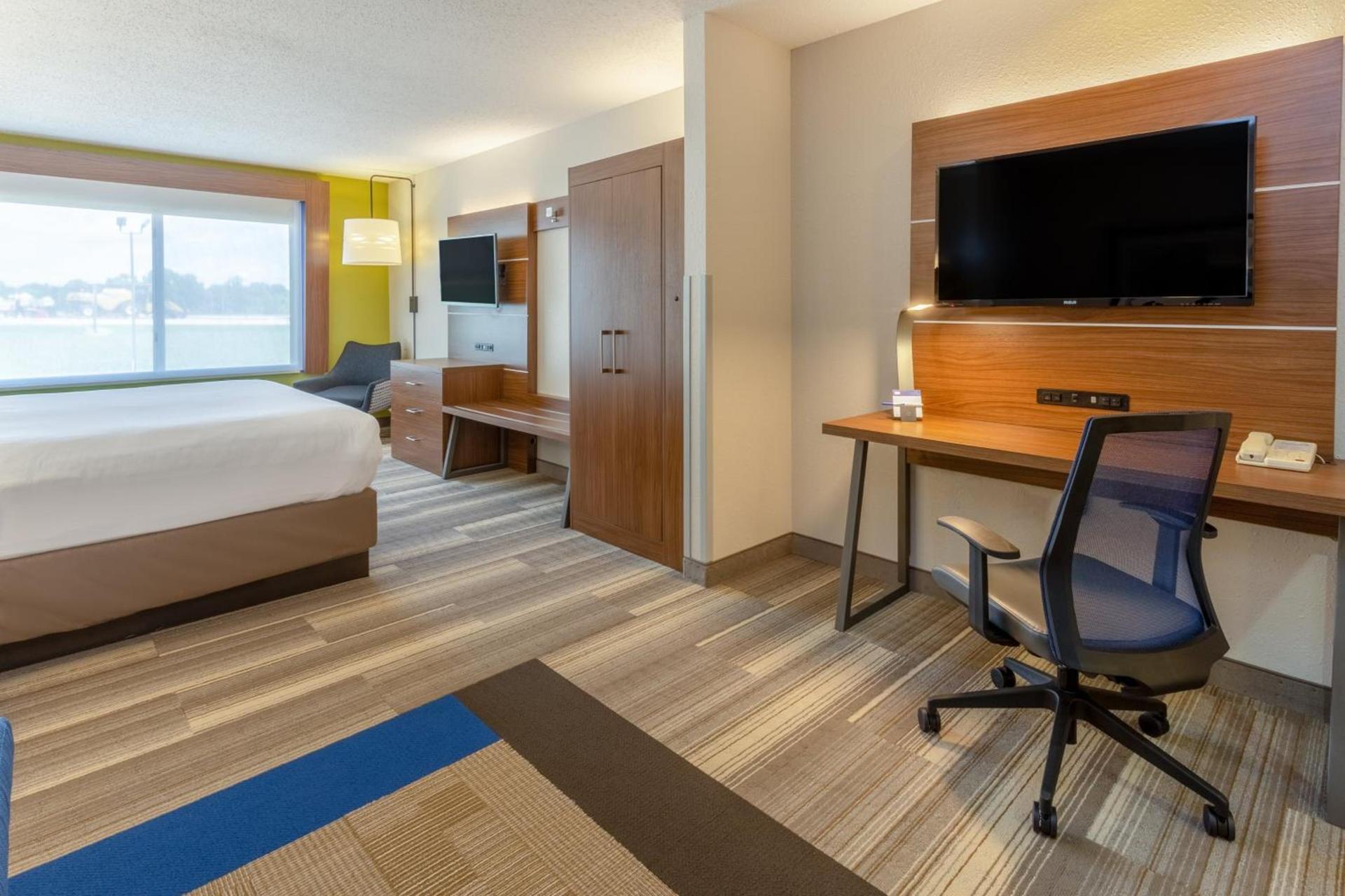 Holiday Inn Express & Suites Vandalia by IHG photo 28