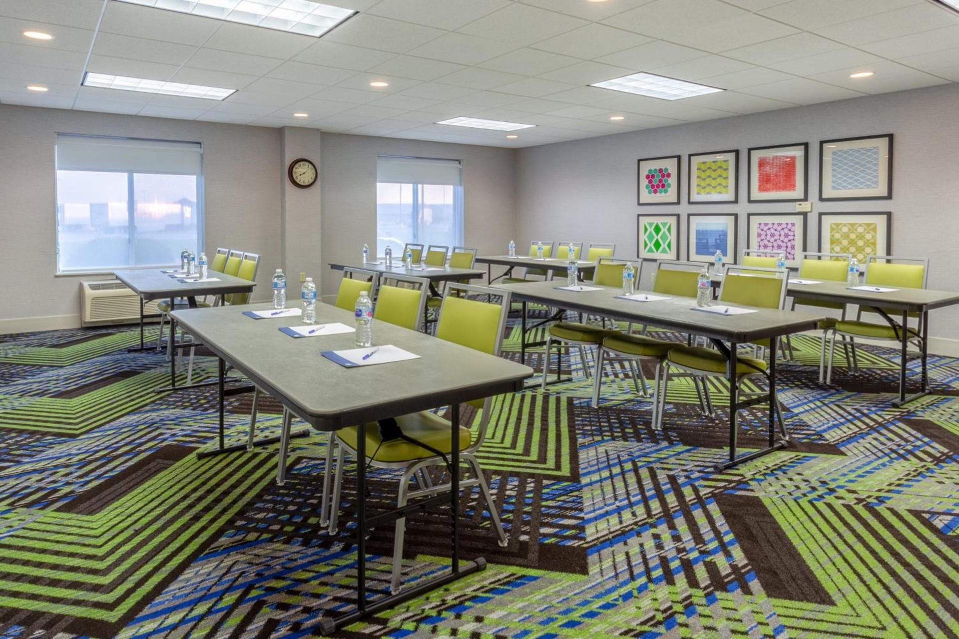 Holiday Inn Express & Suites Vandalia by IHG photo 21