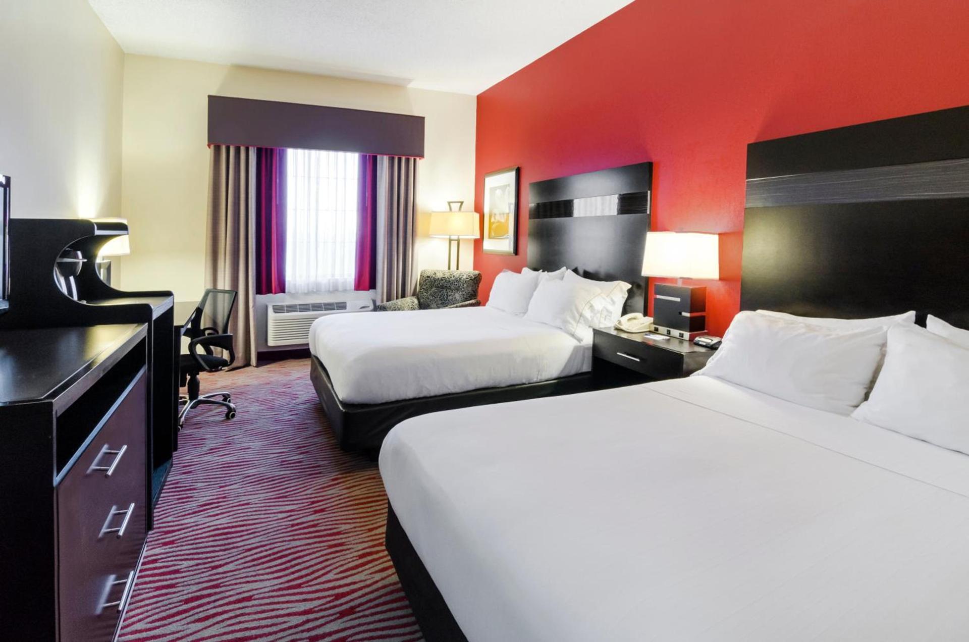 Holiday Inn Express Hotel & Suites Vinita by IHG photo 25