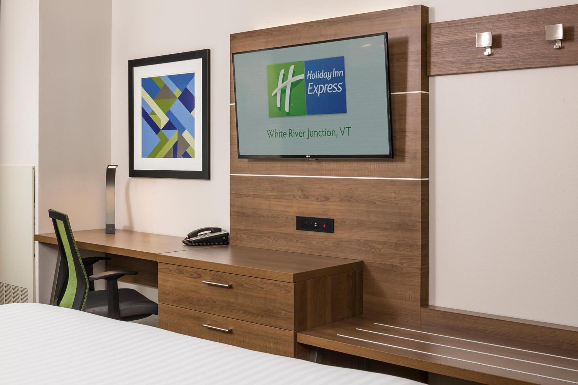 Holiday Inn Express Hotel & Suites White River Junction by IHG photo 35