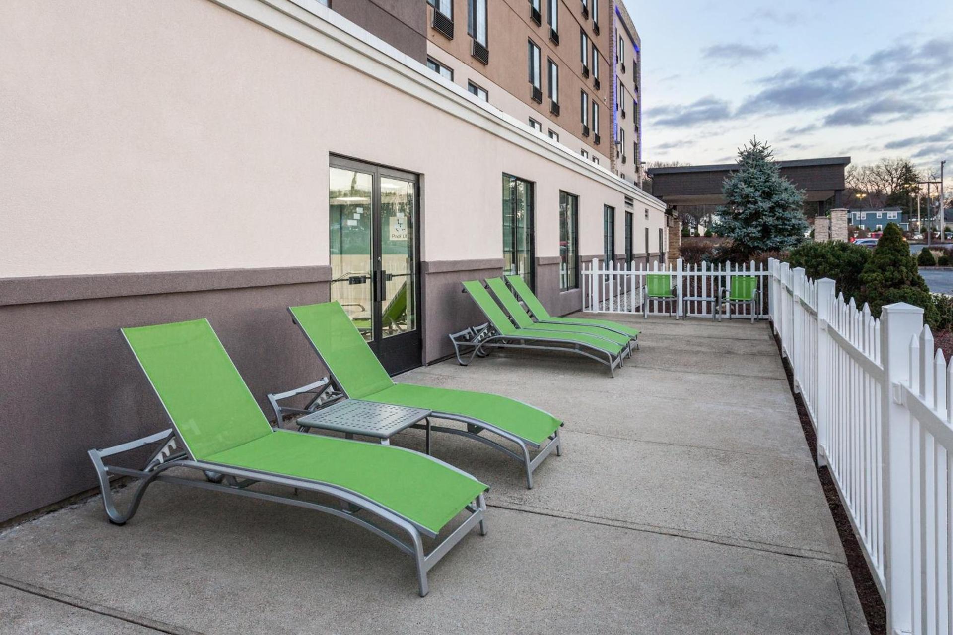 Holiday Inn Express Hotel & Suites Providence-Woonsocket by IHG photo 9