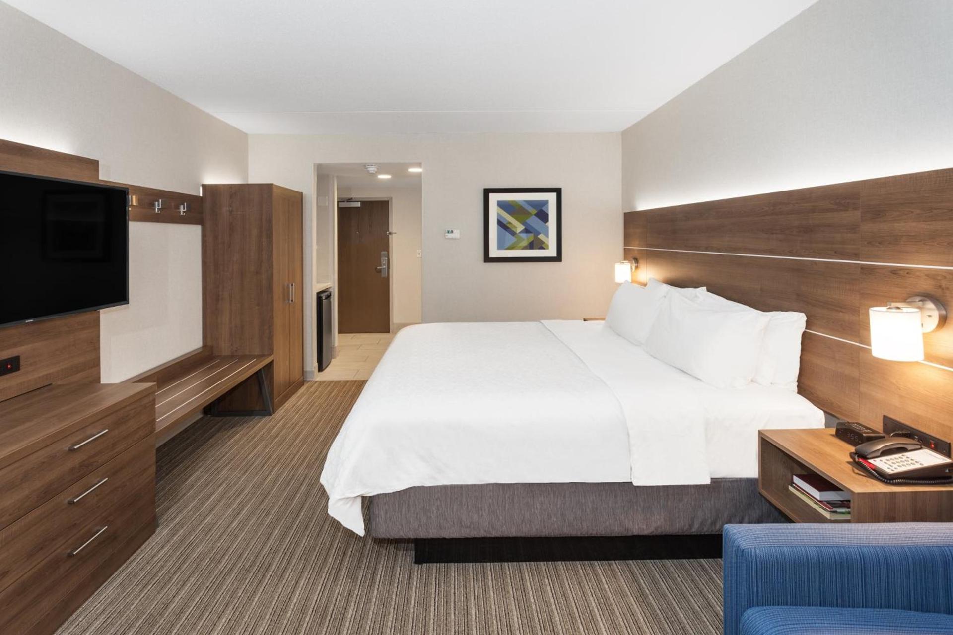 Holiday Inn Express Hotel & Suites Providence-Woonsocket by IHG photo 37