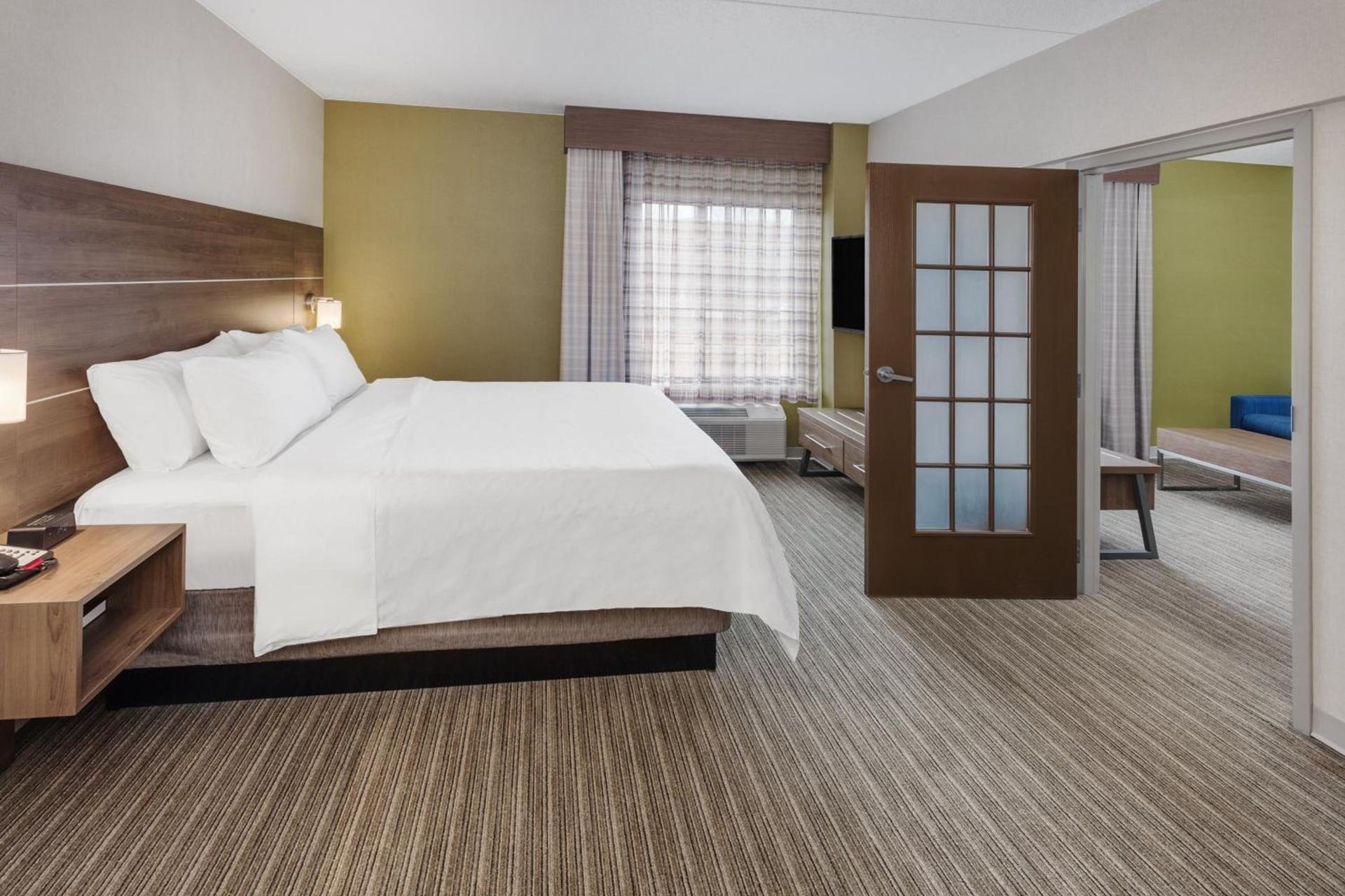 Holiday Inn Express Hotel & Suites Providence-Woonsocket by IHG photo 36