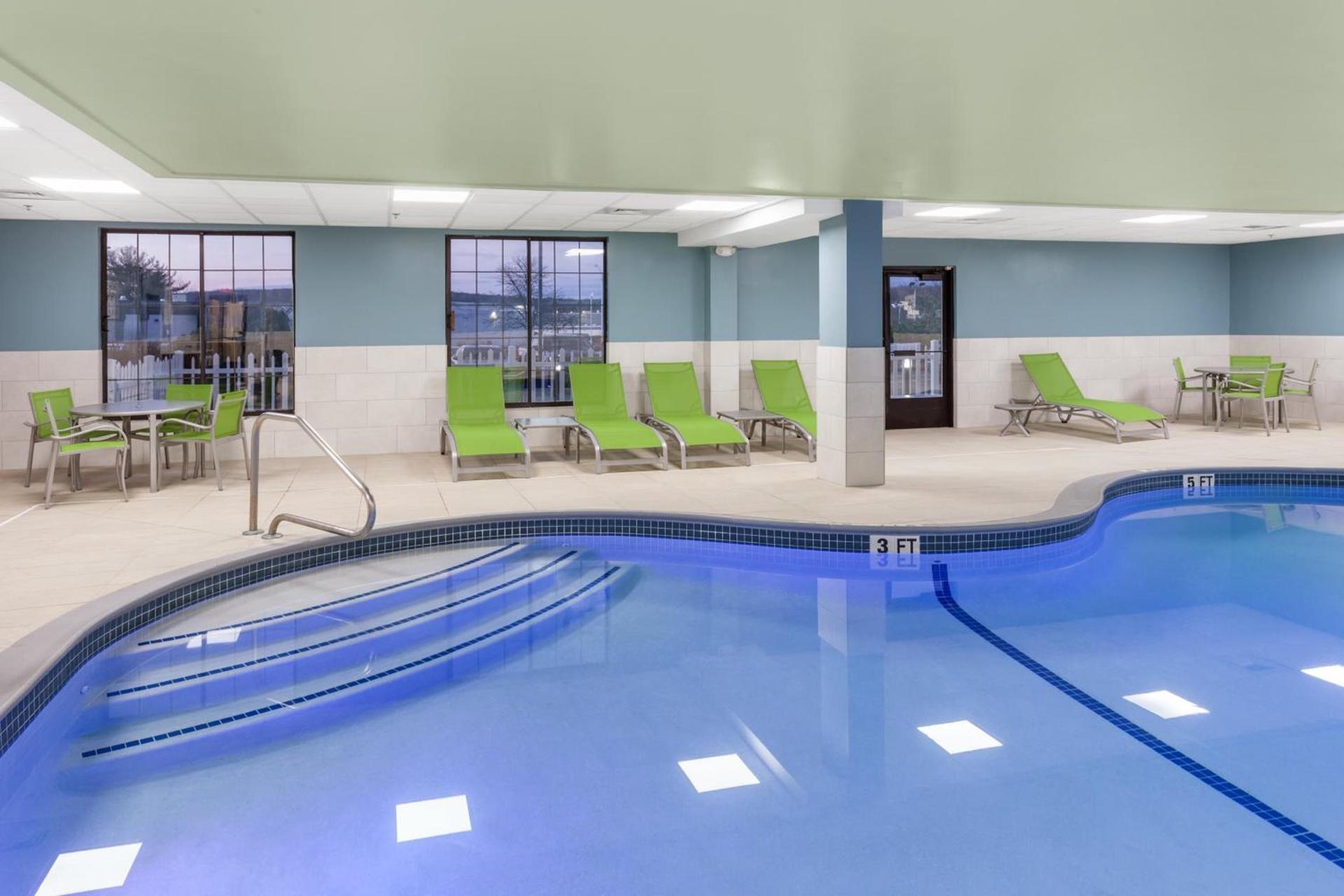 Holiday Inn Express Hotel & Suites Providence-Woonsocket by IHG photo 19