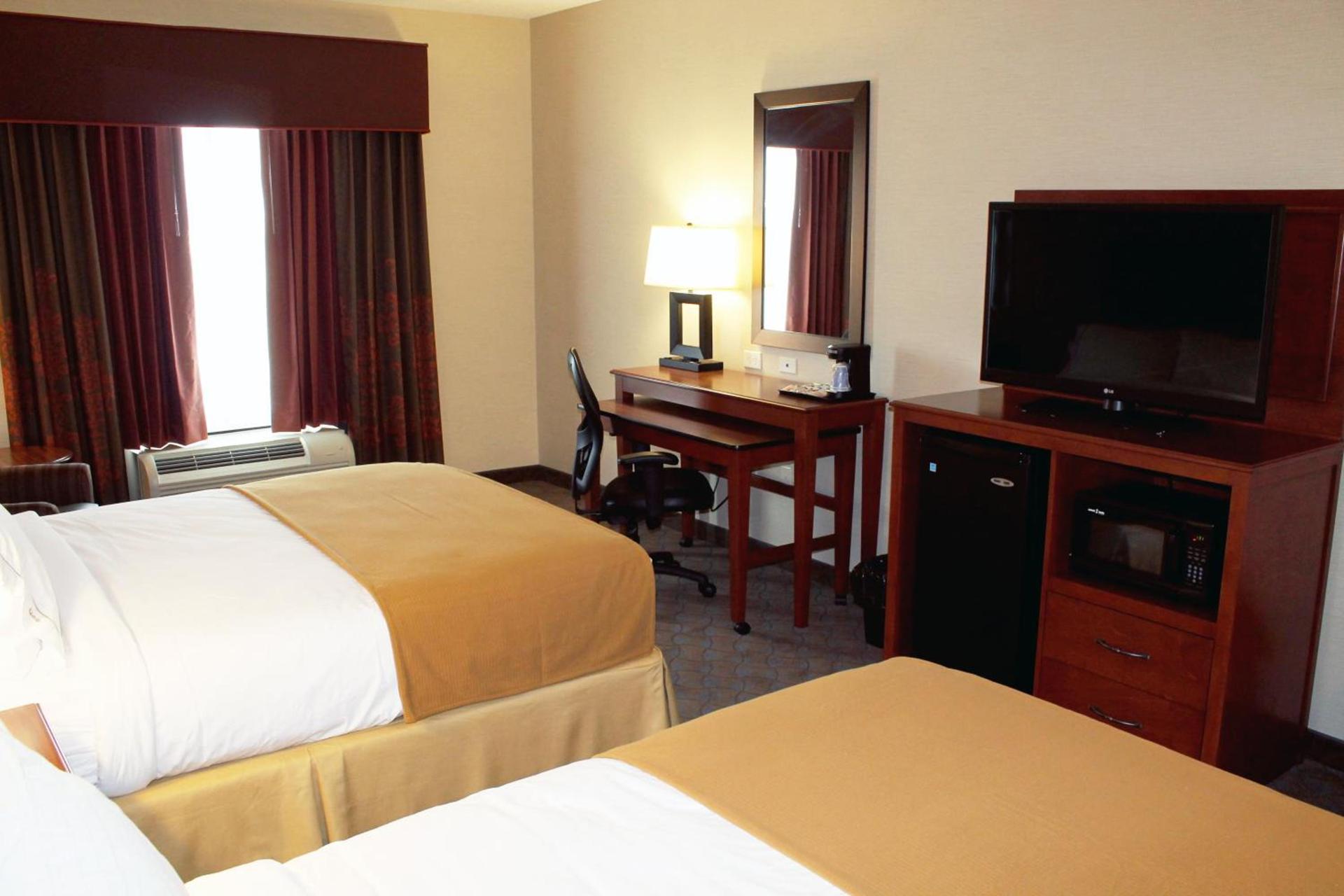 Holiday Inn Express & Suites Paducah West by IHG photo 22