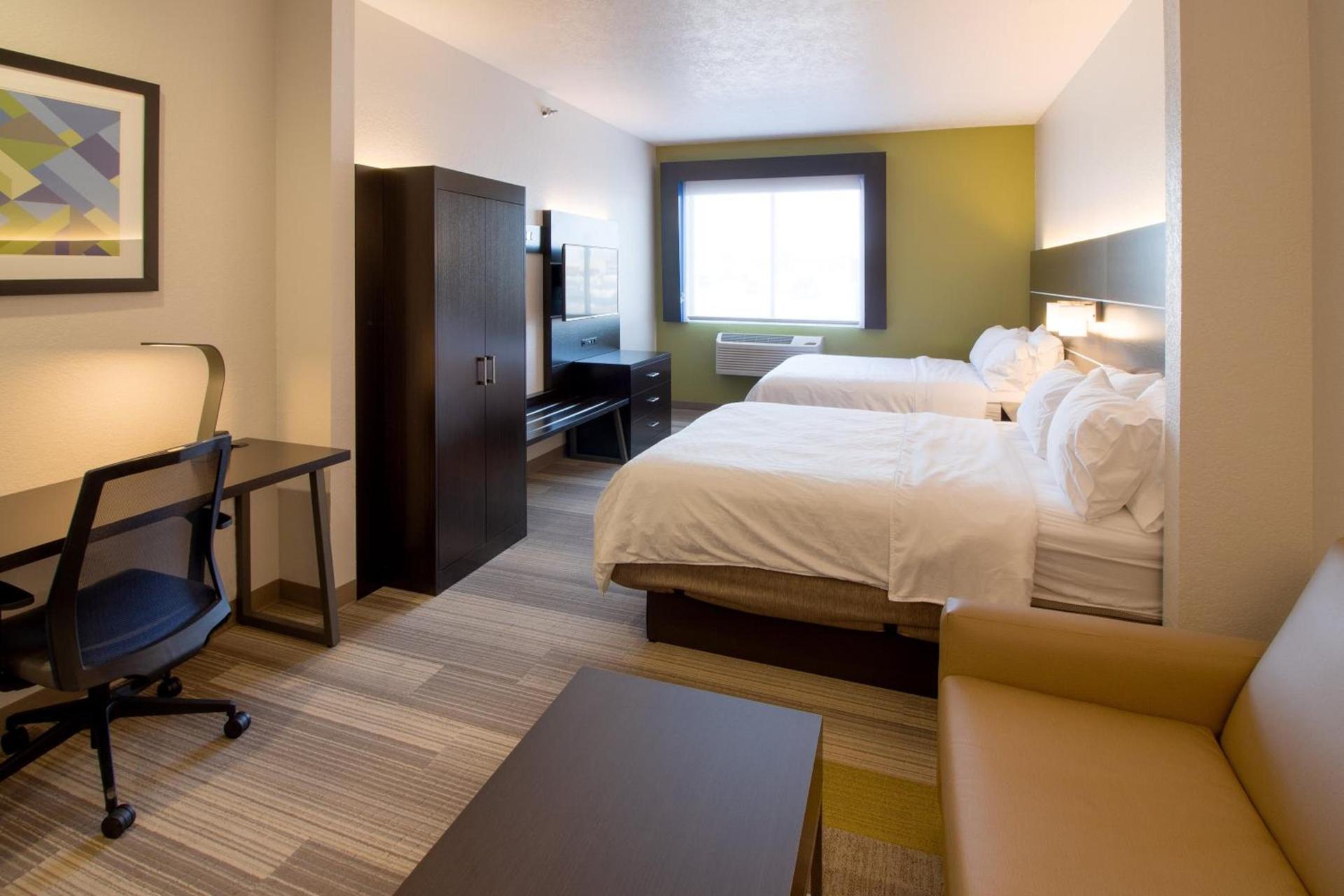 Holiday Inn Express & Suites - Worthington by IHG photo 35