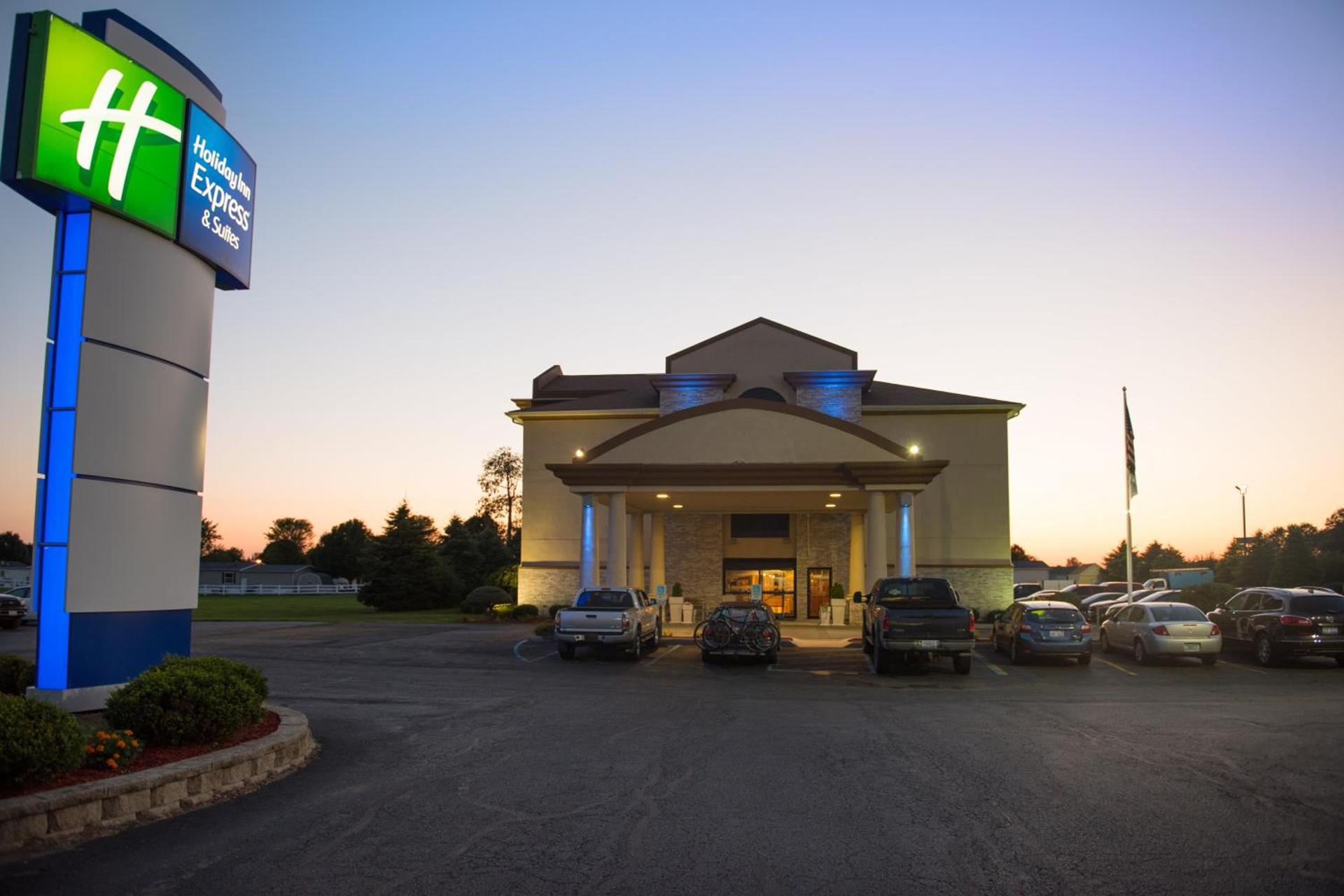 Holiday Inn Express Hotel & Suites Wauseon by IHG photo 12