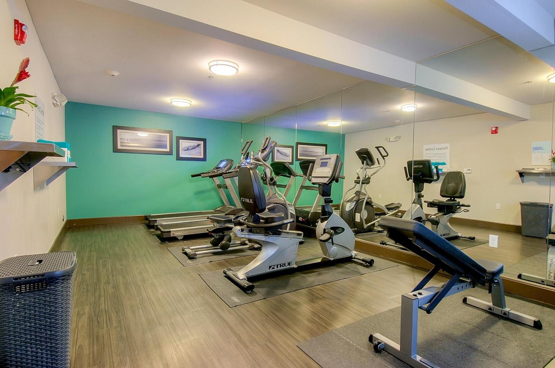 Holiday Inn Express & Suites Carlsbad Beach by IHG photo 12