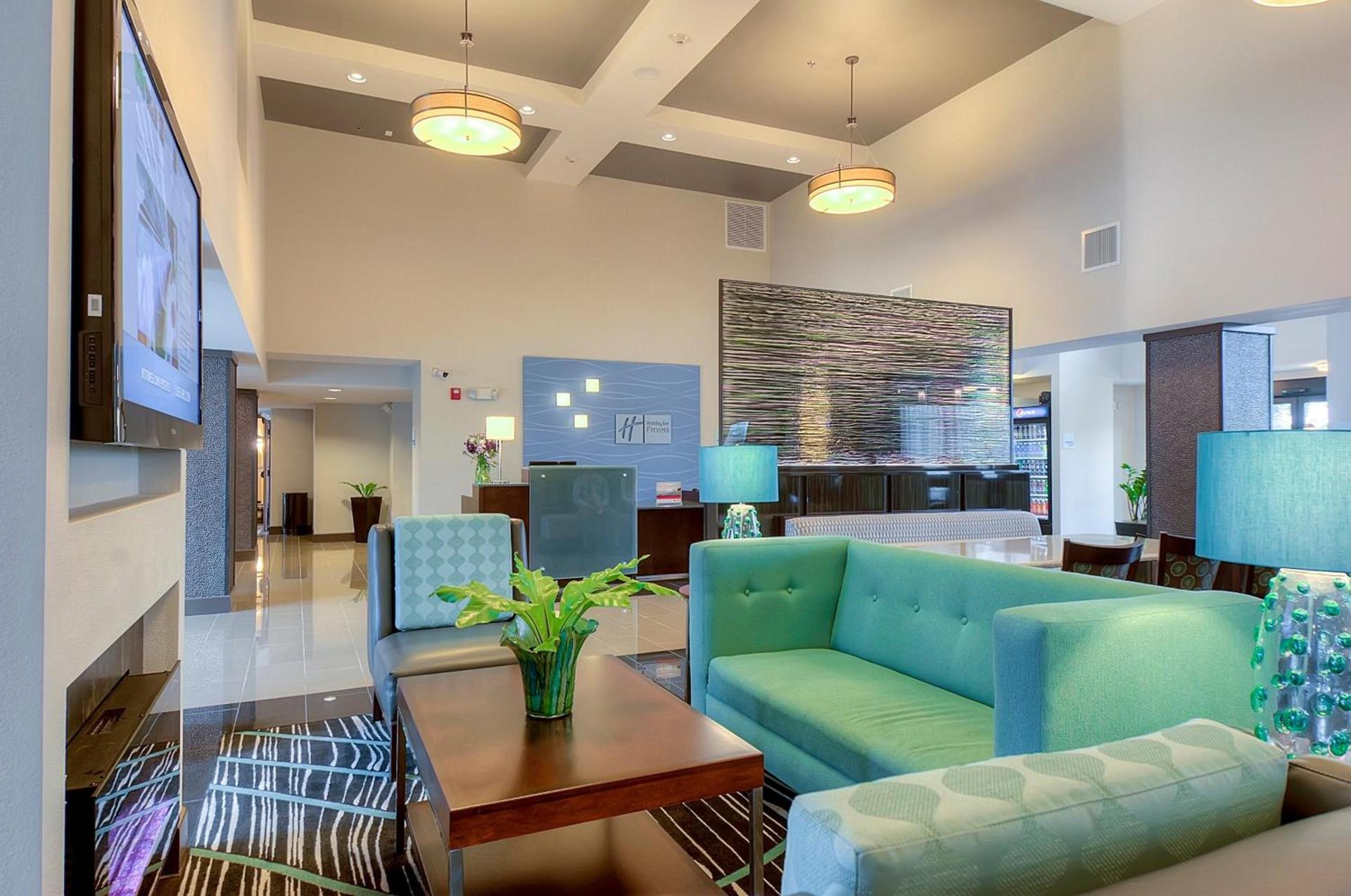 Holiday Inn Express & Suites Carlsbad Beach by IHG photo 4