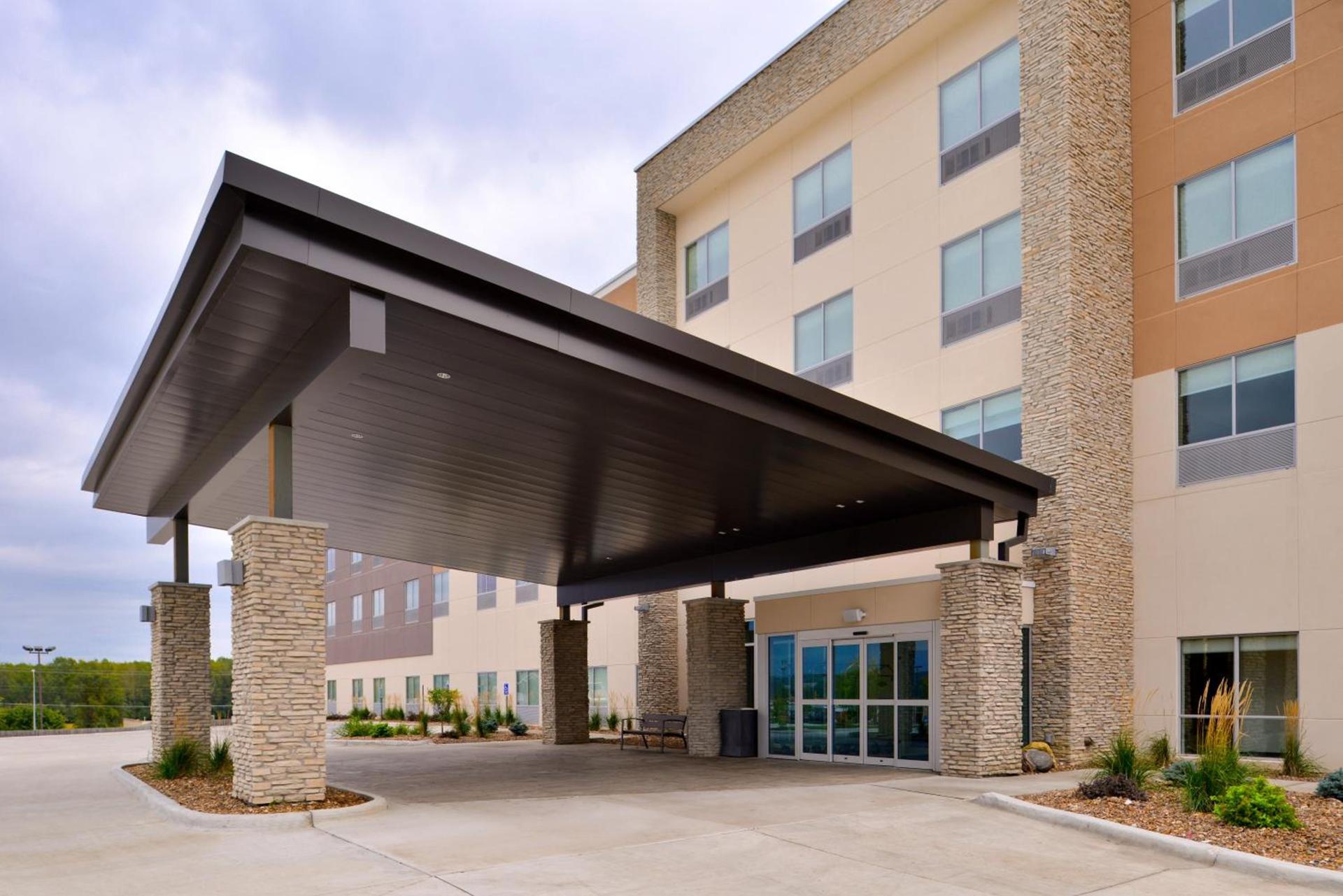Holiday Inn Express & Suites - Ottumwa by IHG photo 23