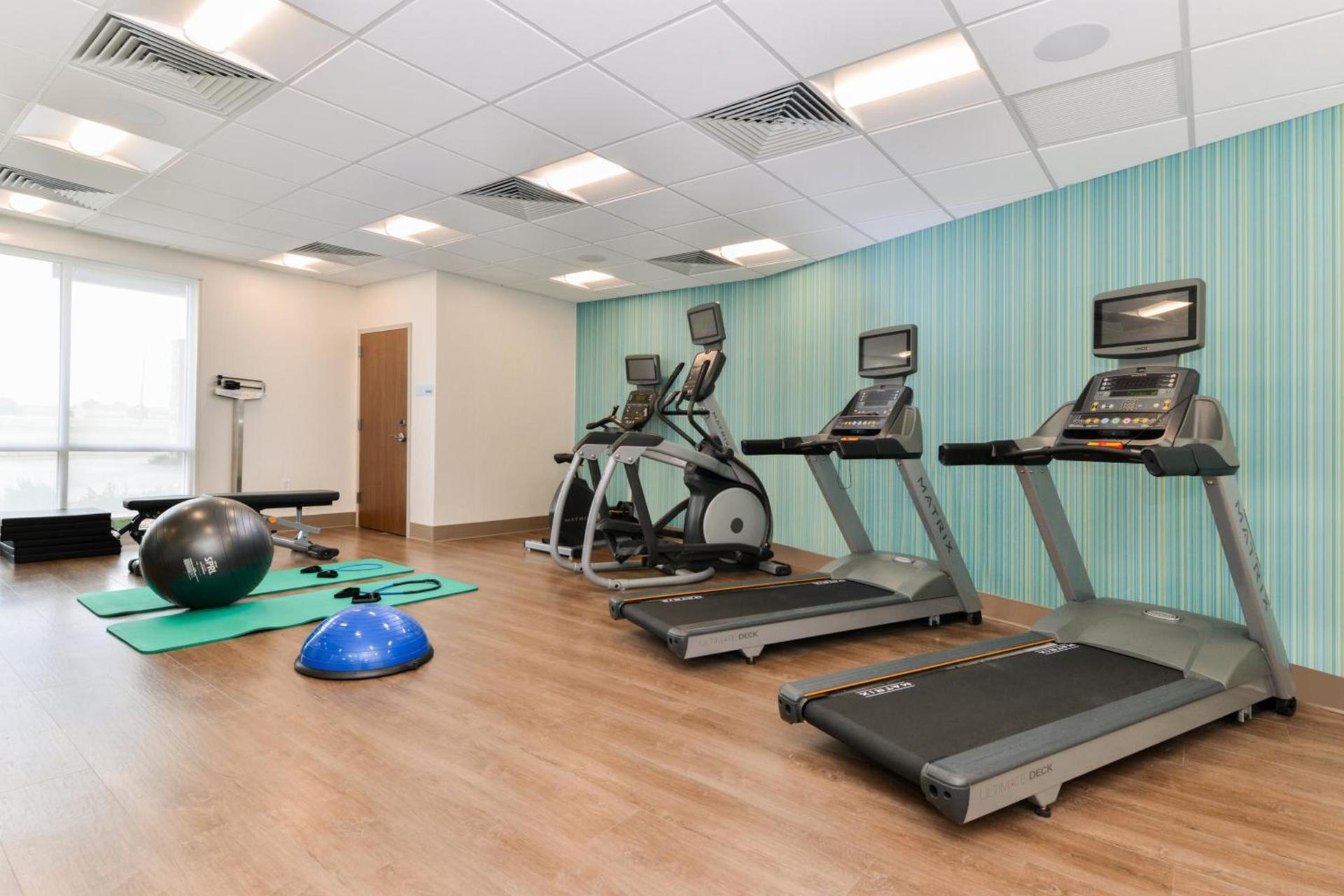 Holiday Inn Express & Suites - Ogallala by IHG photo 6