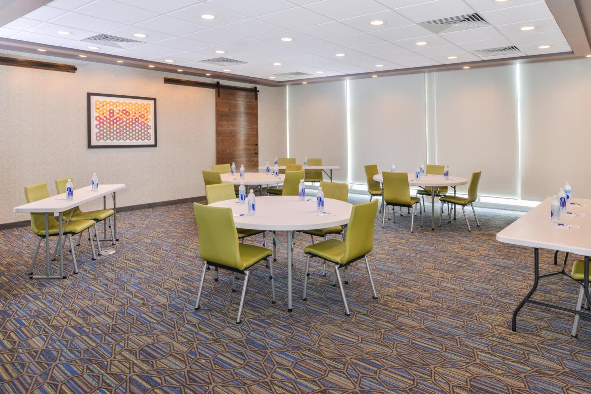 Holiday Inn Express & Suites - Ogallala by IHG photo 44