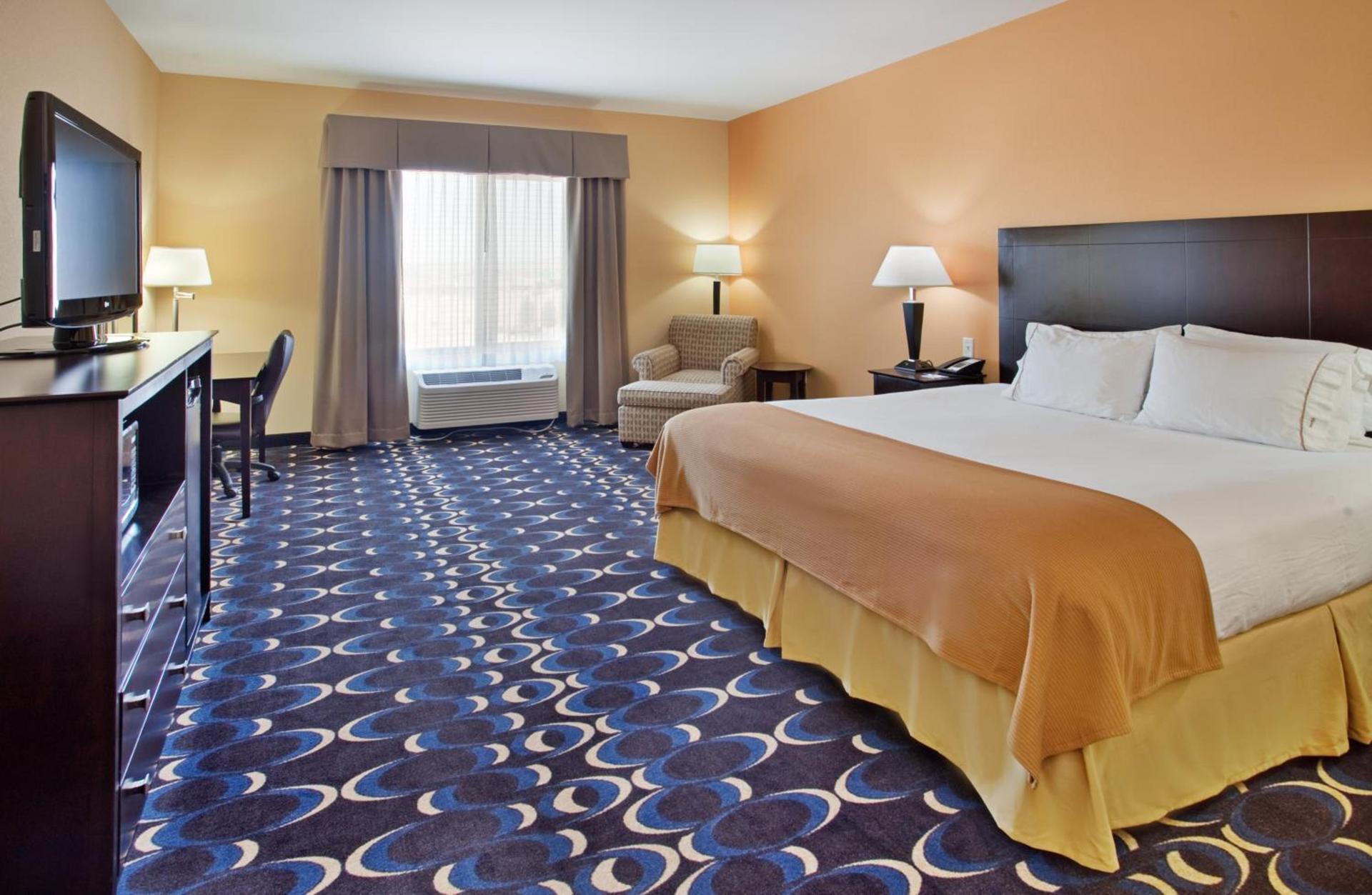 Holiday Inn Express & Suites Las Cruces North photo 9