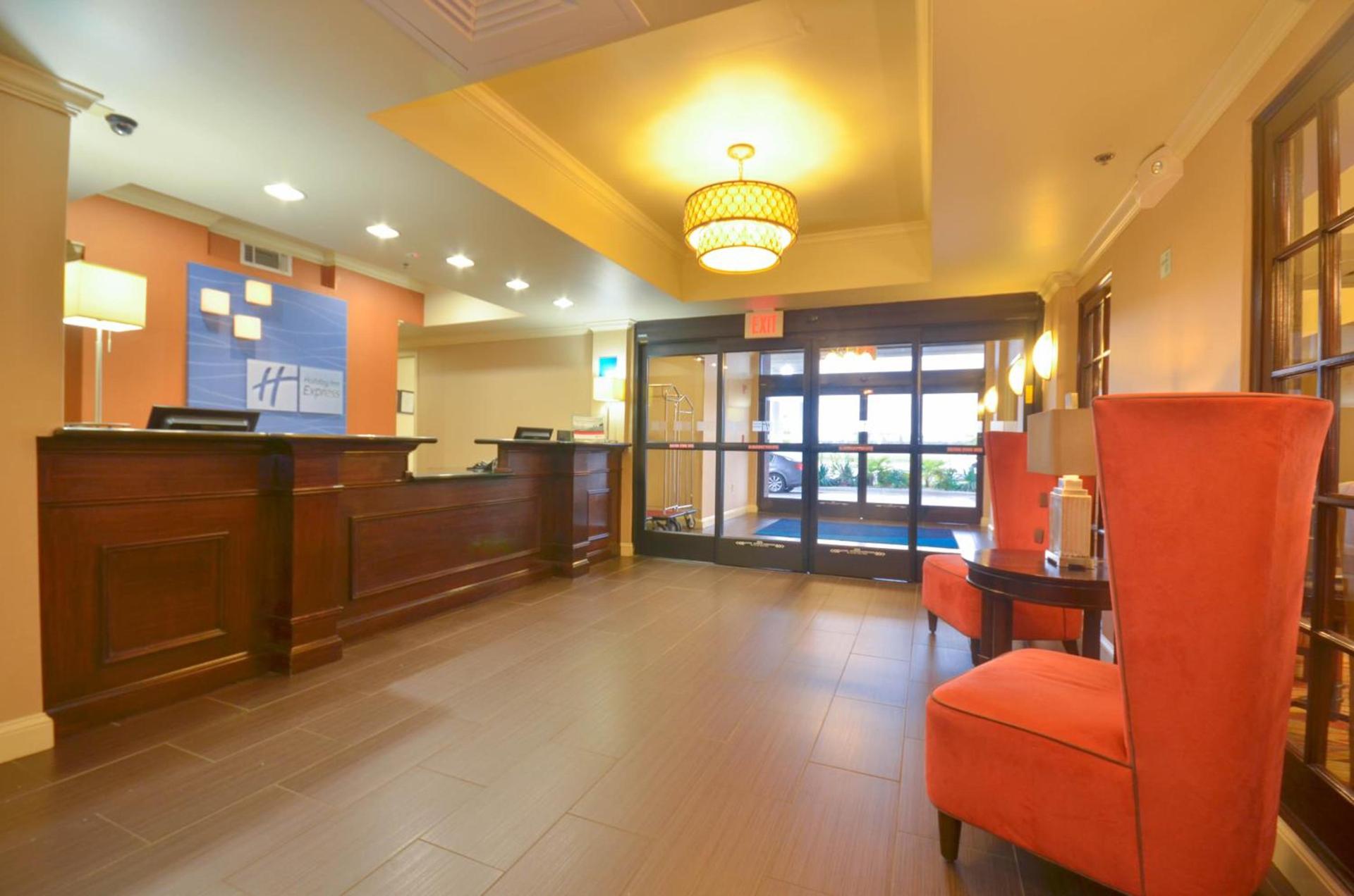 Holiday Inn Express & Suites Pine Bluff/Pines Mall by IHG photo 5