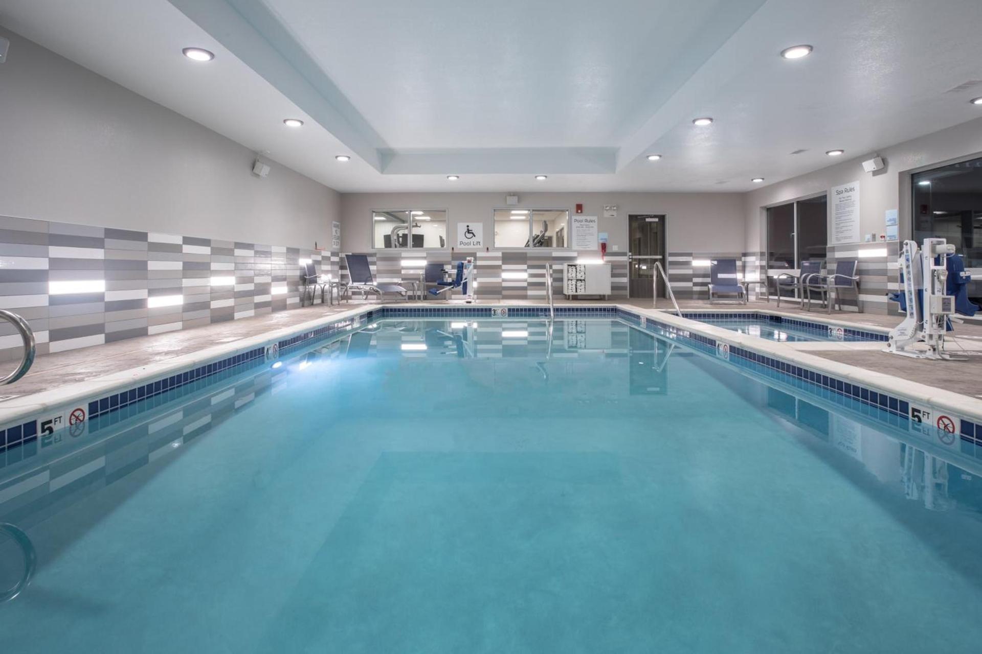 Holiday Inn Express & Suites - Denver NE - Brighton by IHG photo 8