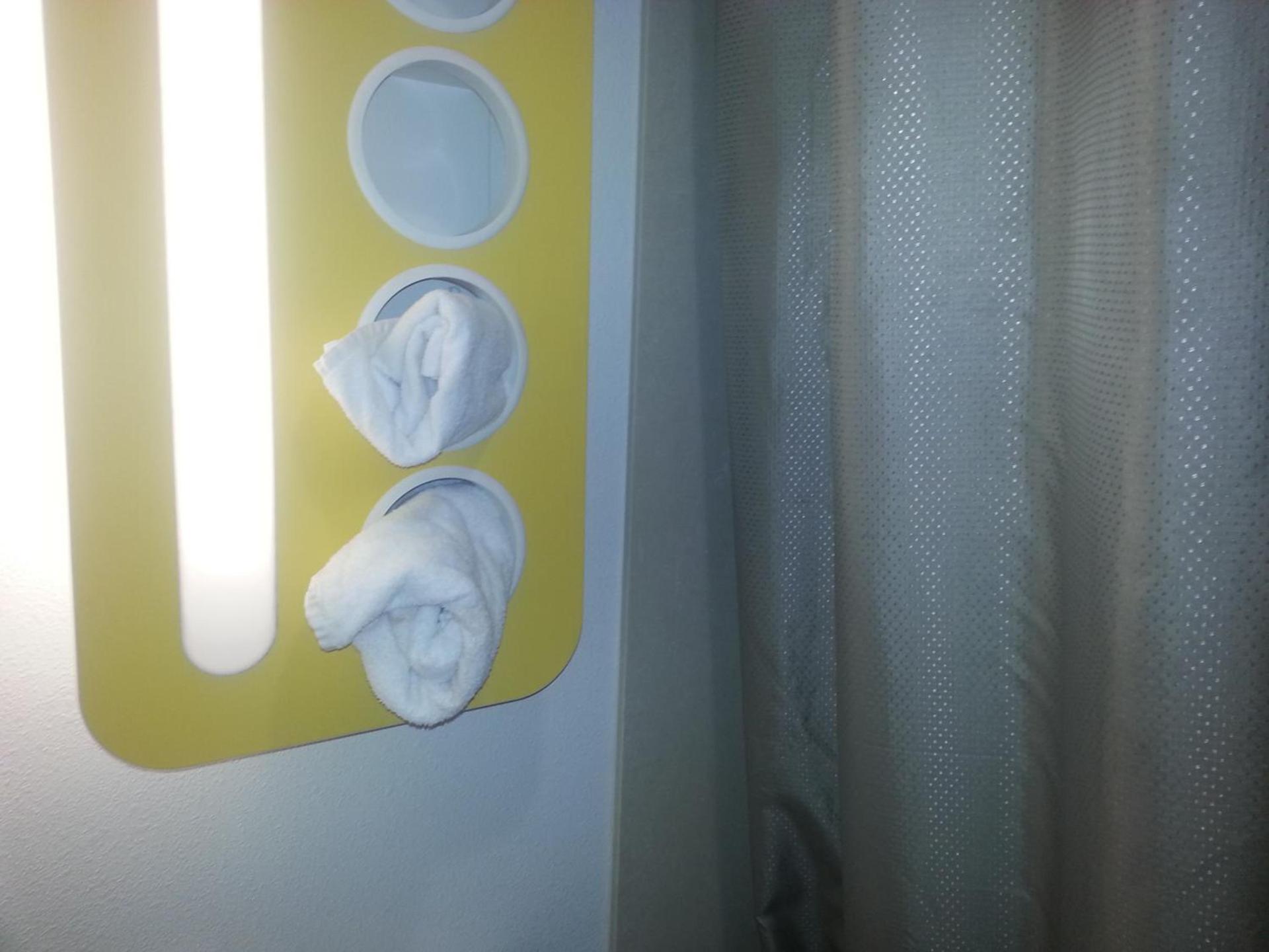 Motel 6 Bell Gardens, CA - Los Angeles photo 17