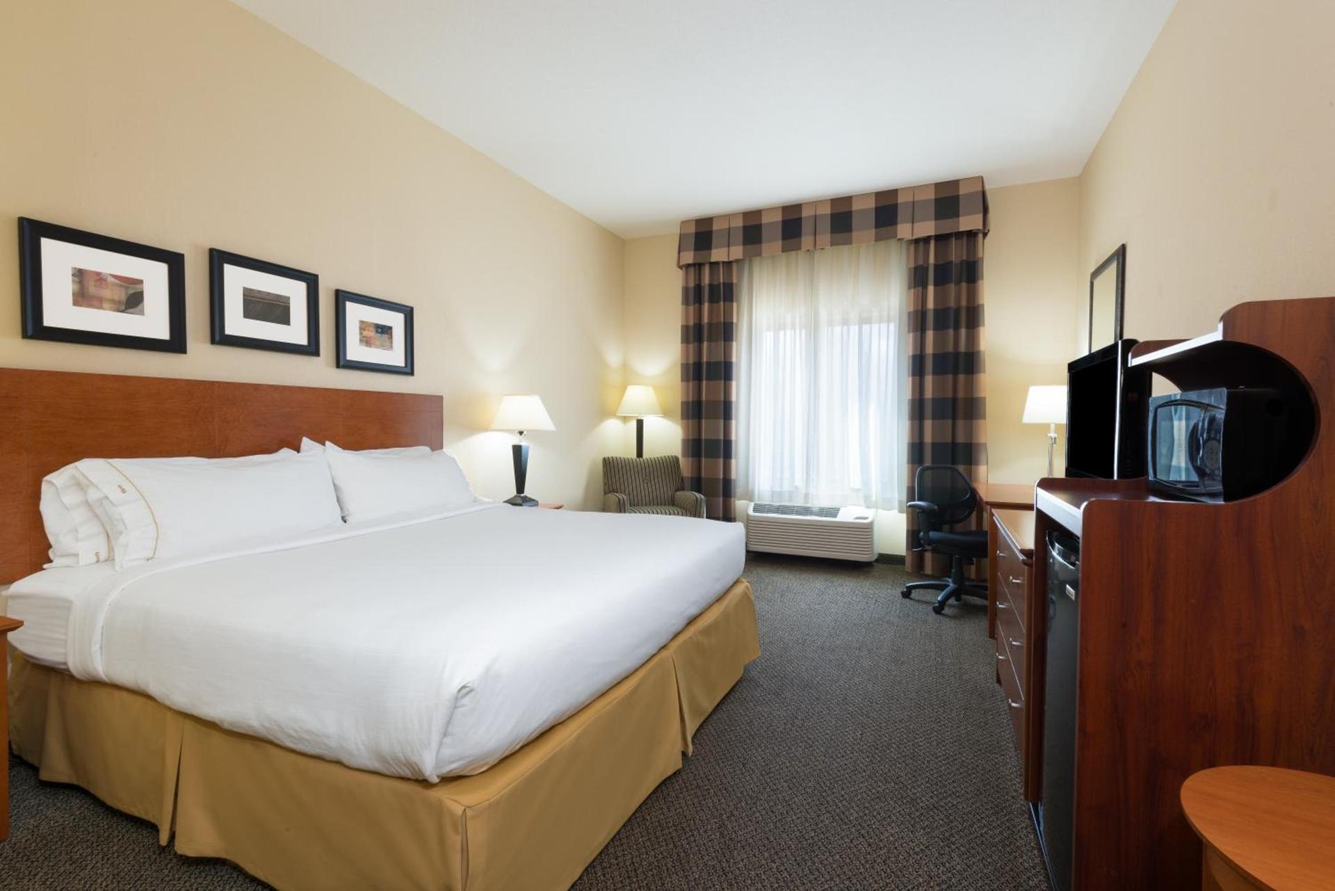 Holiday Inn Express Hotel Vernal by IHG photo 49