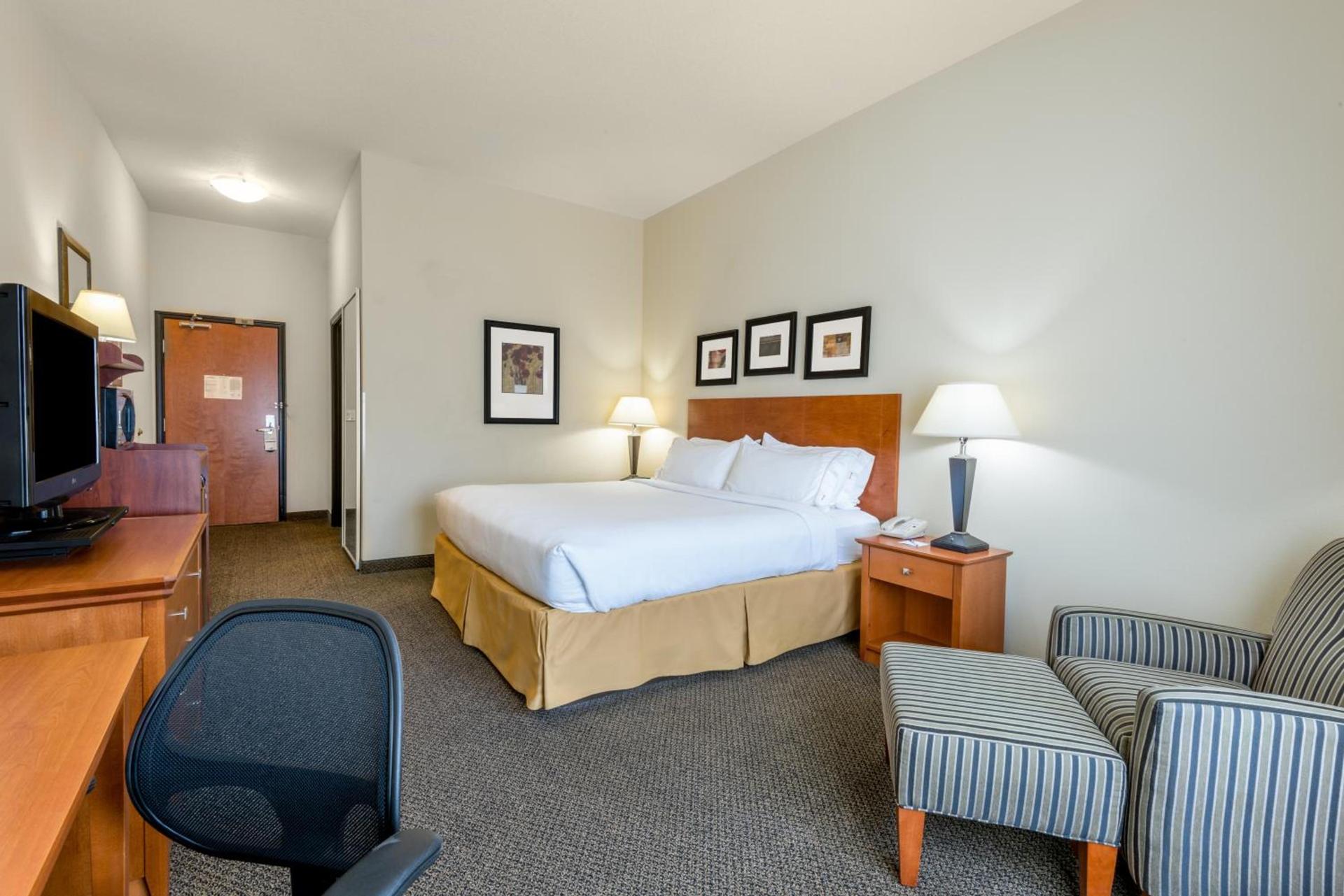 Holiday Inn Express Hotel Vernal by IHG photo 56