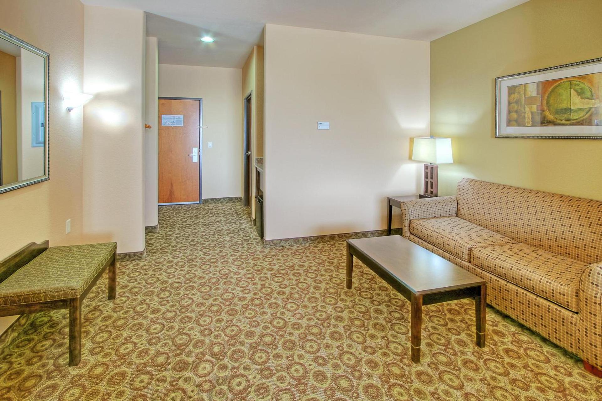 Spark by Hilton Pecos photo 30