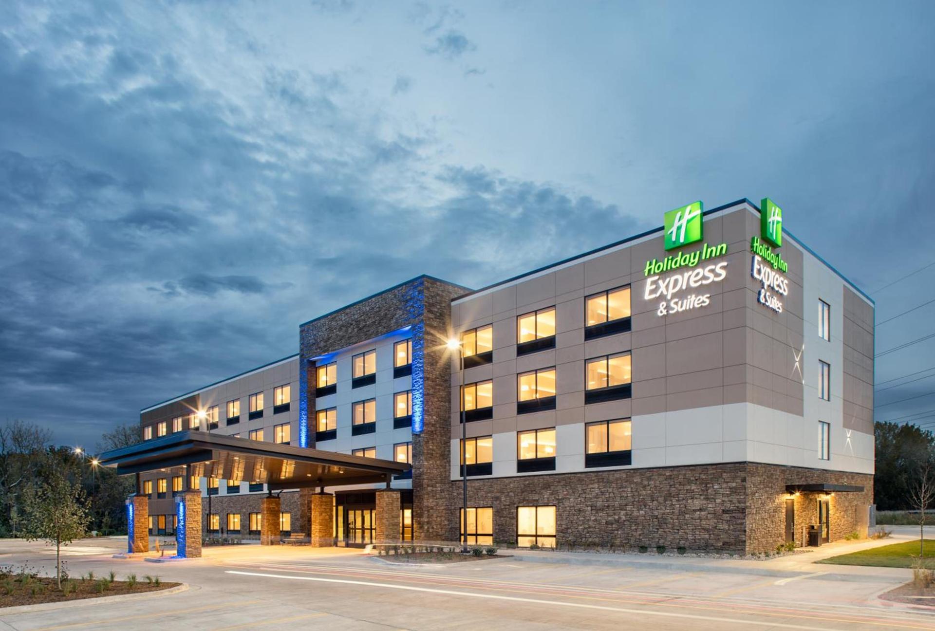 Holiday Inn Express East Peoria - Riverfront by IHG photo 19