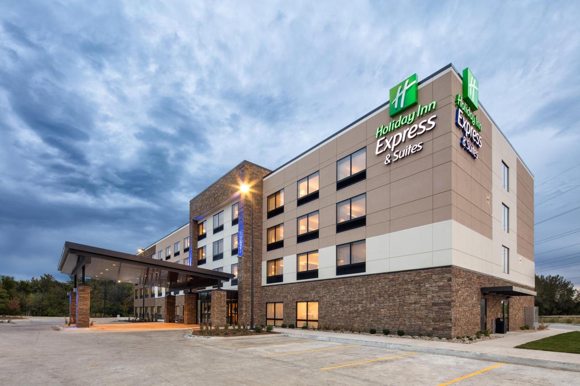 Holiday Inn Express East Peoria - Riverfront by IHG photo 1