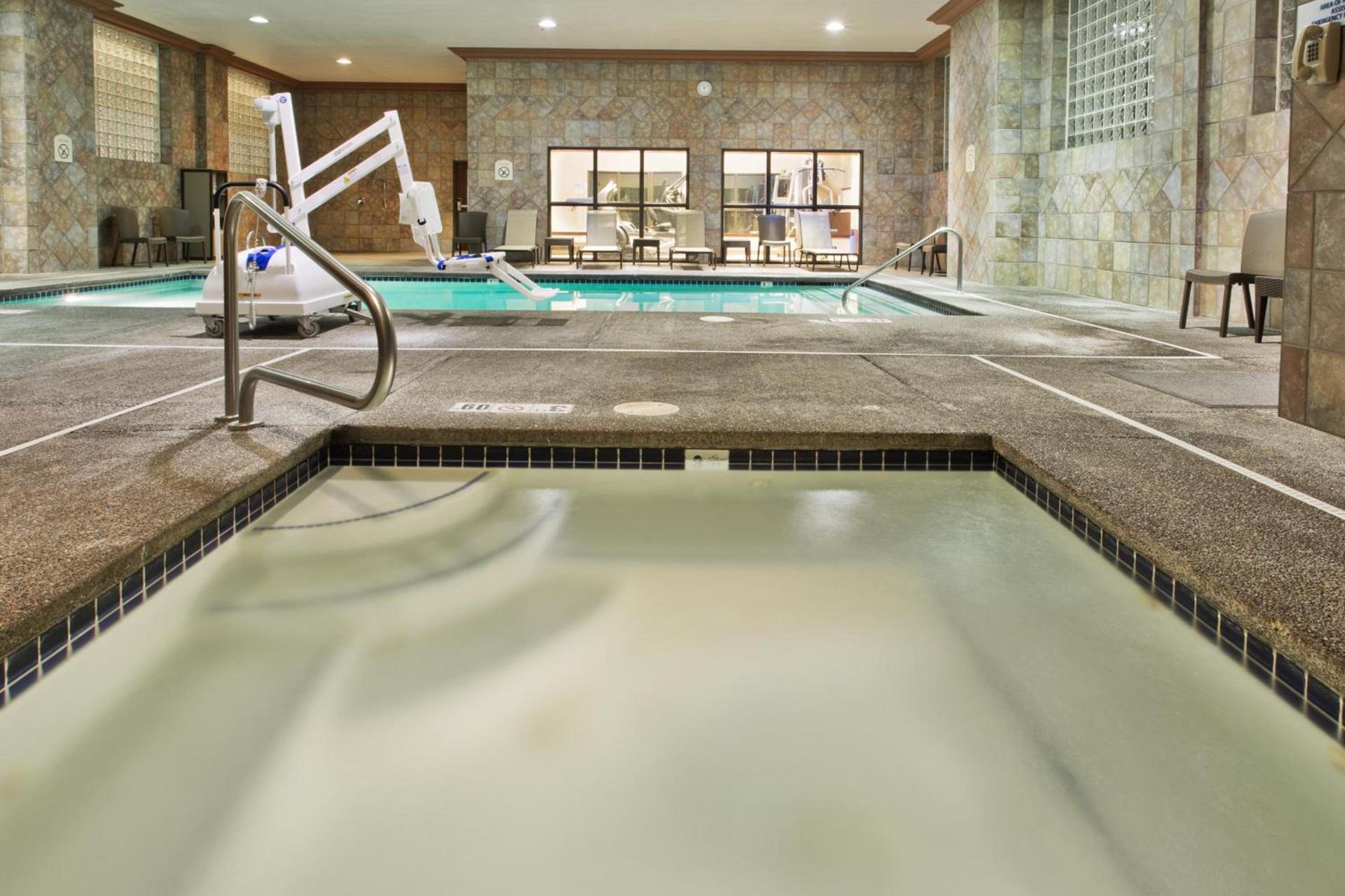 Holiday Inn Express Hotel & Suites Portland-Northwest Downtown by IHG photo 52