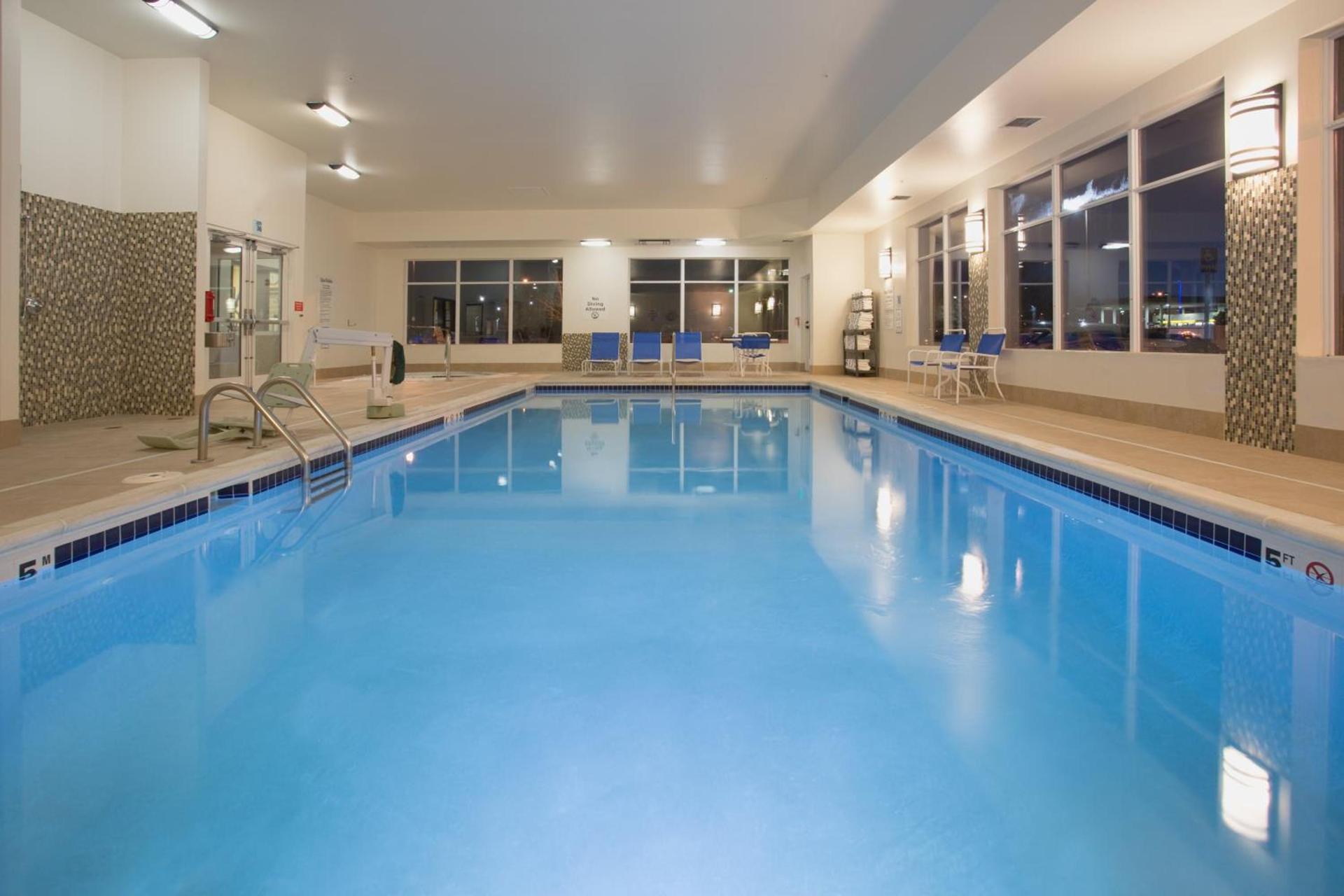Holiday Inn Express & Suites Denver North - Thornton by IHG photo 27