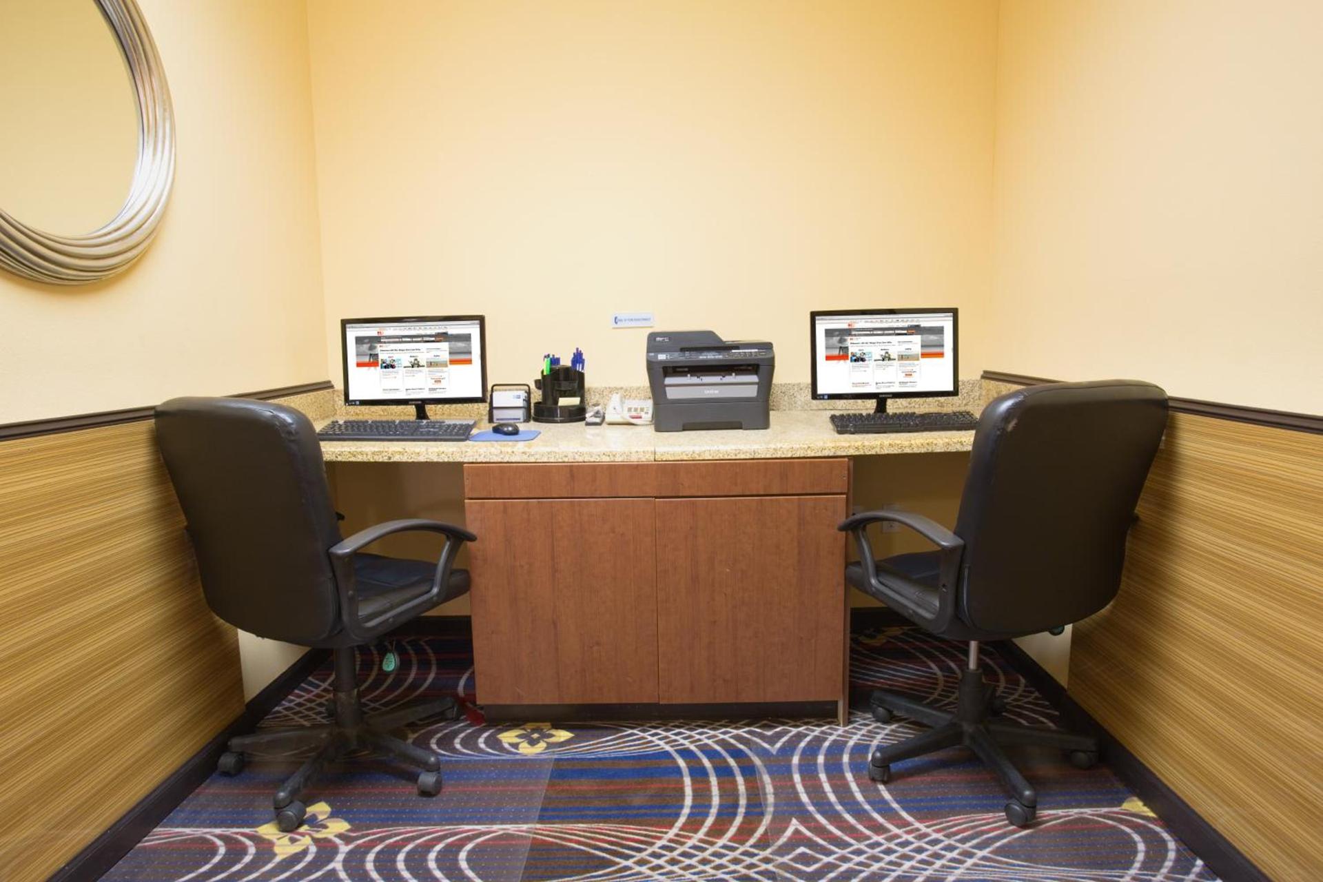 Holiday Inn Express & Suites Denver North - Thornton by IHG photo 15